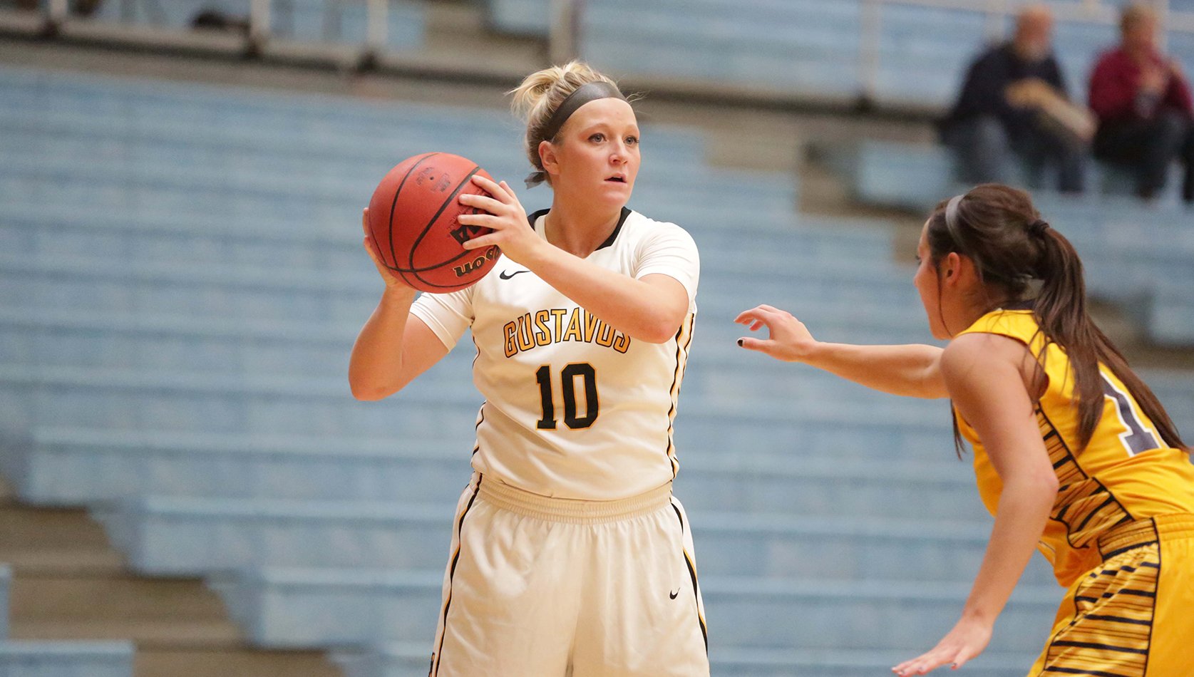 Women’s Basketball Remains Undefeated, Defeats Buena Vista 83-71