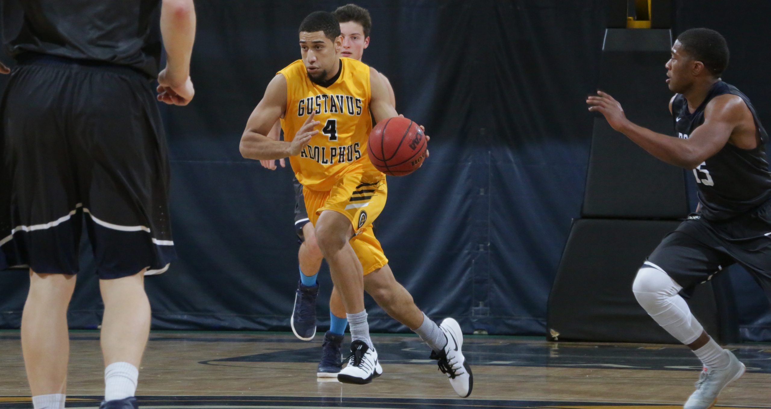 Men’s Basketball Loses 76-67 To North Central