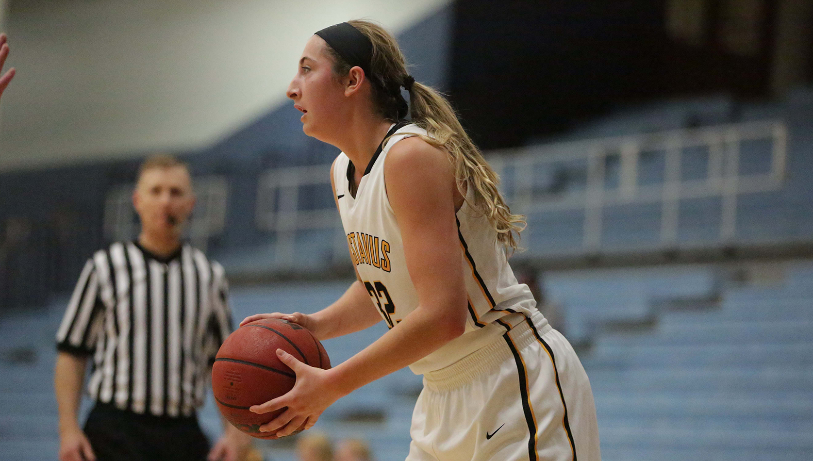 Gustie Women’s Basketball Downs Saint Mary’s, Remains Undefeated