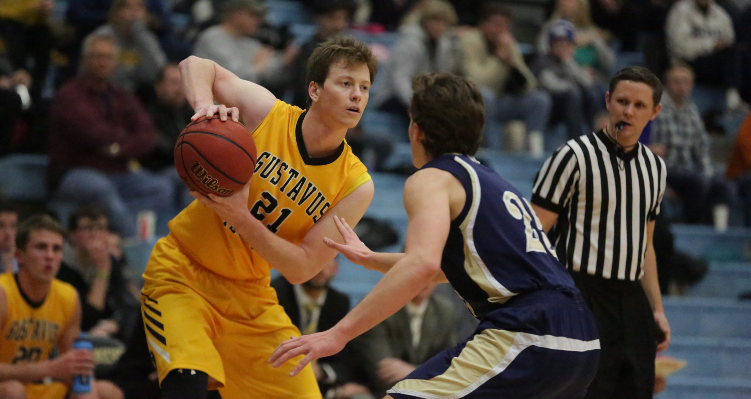 Men’s Basketball Falls 95-91 In Heartbreaking Double Overtime Loss To Macalester