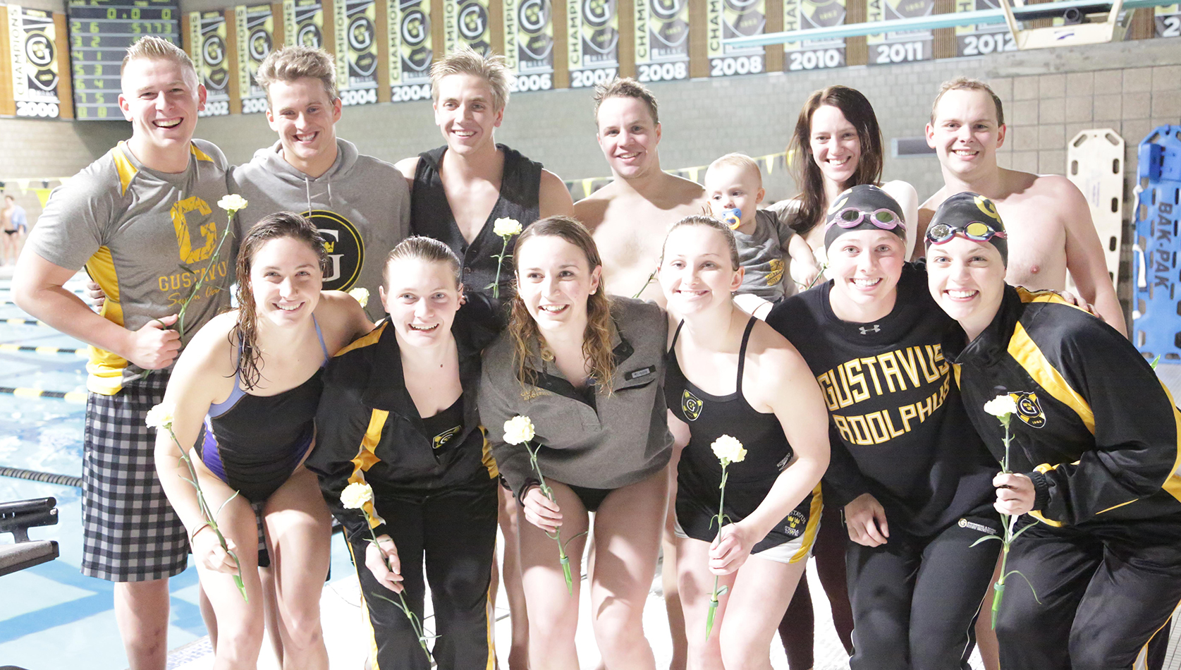 Swimming & Diving Sweeps Hamline On Senior Night