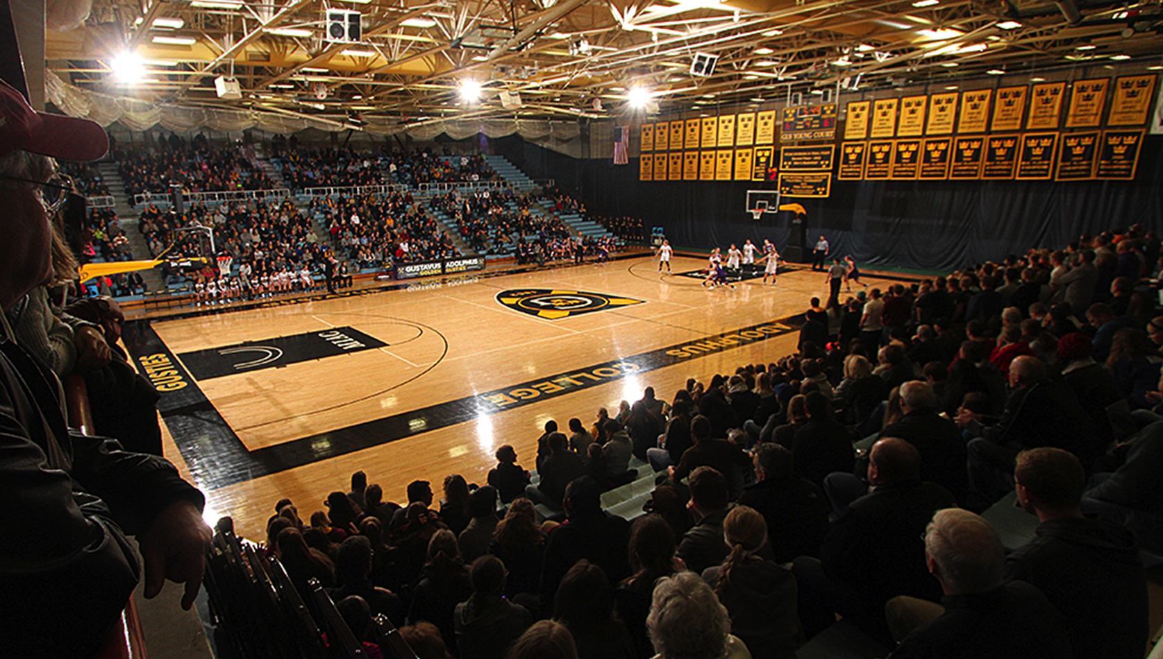 Women’s Hoops Suffers First Loss To No. 3 St. Thomas In Front Of Record-Setting Crowd