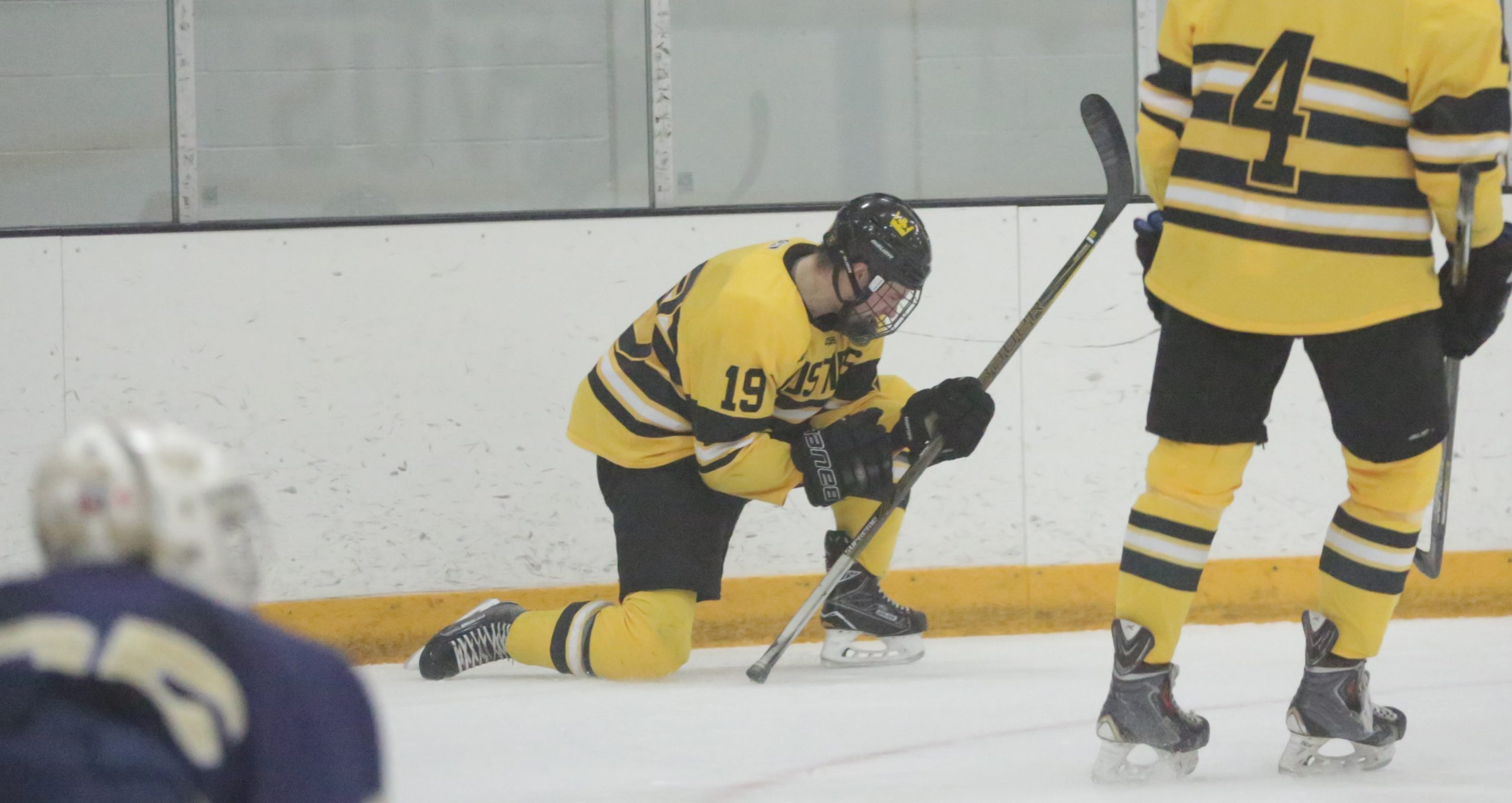 Teddy Bears Go Flying As Men’s Hockey Shuts Out Bethel 3-0 For Series Sweep