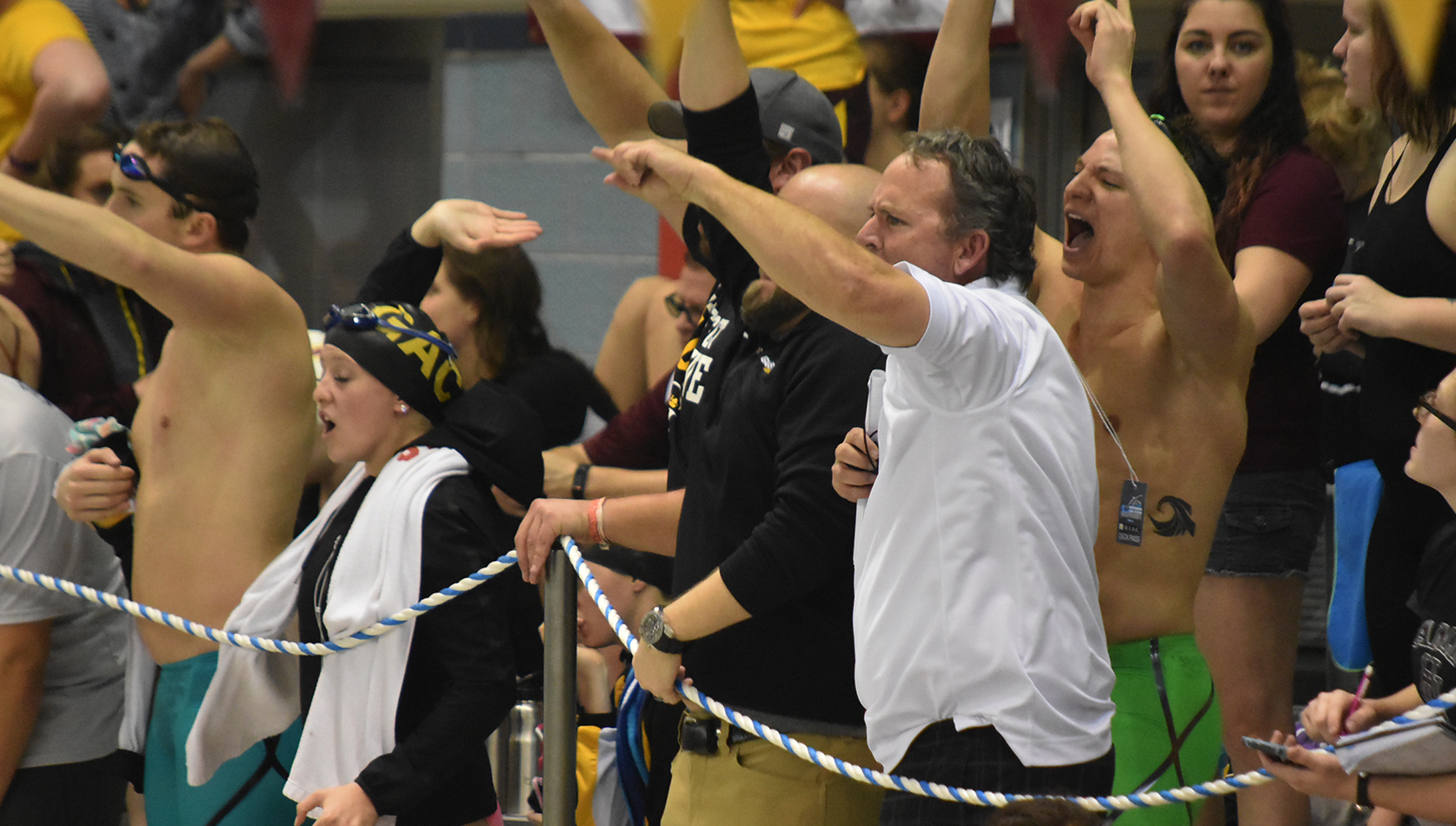 Sonnek Breaks MIAC 100 Breaststroke Record, Men Stay In Second After Day Two At MIAC Championships