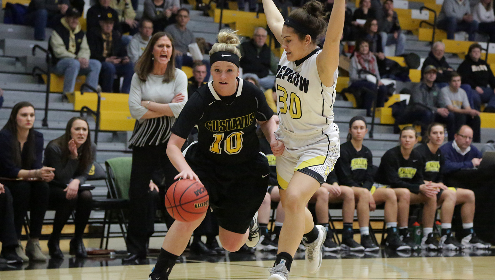 Women’s Basketball Drops NCAA Tournament First Round Matchup Against DePauw