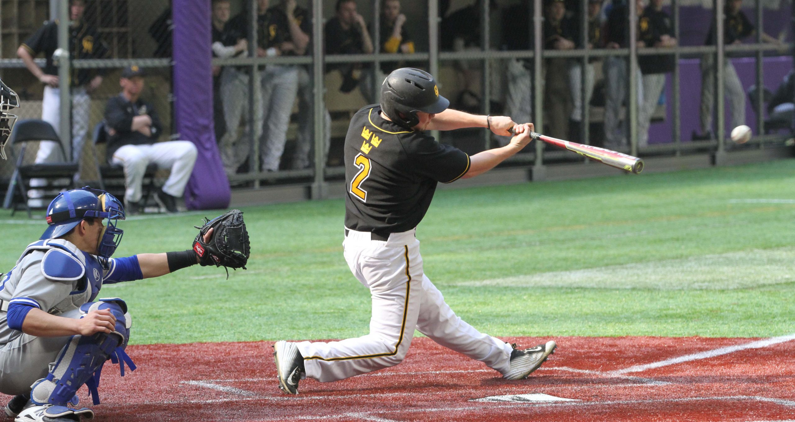 Baseball Splits Doubleheader At Mount Marty