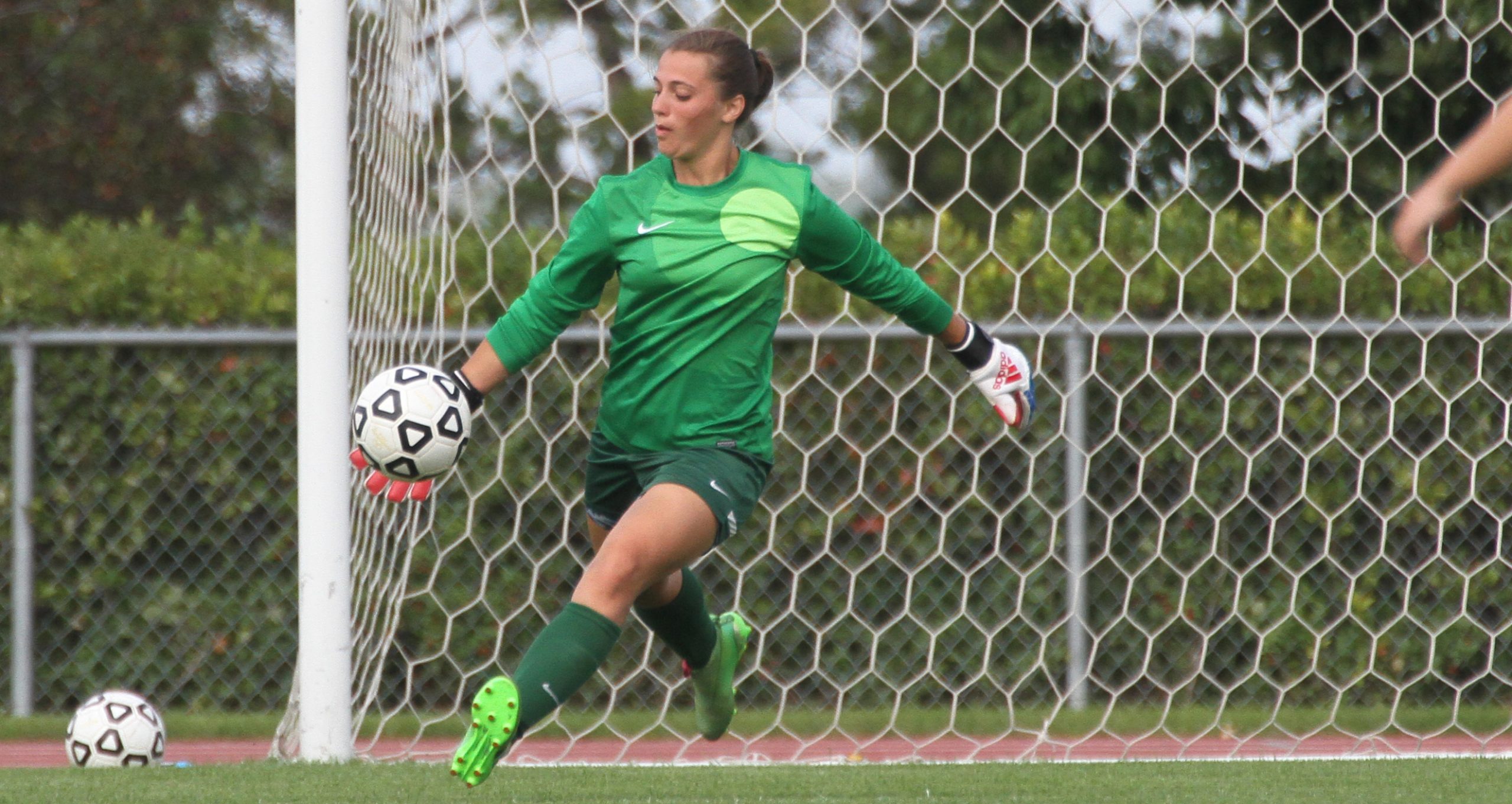 Women’s Soccer Opens MIAC Play With 2-0 Win At Carleton