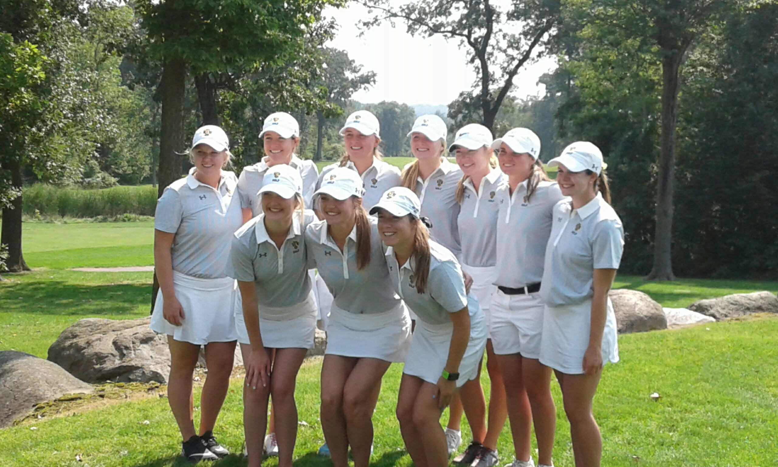 Women’s Golf Takes Third At CSB Blazer Invite