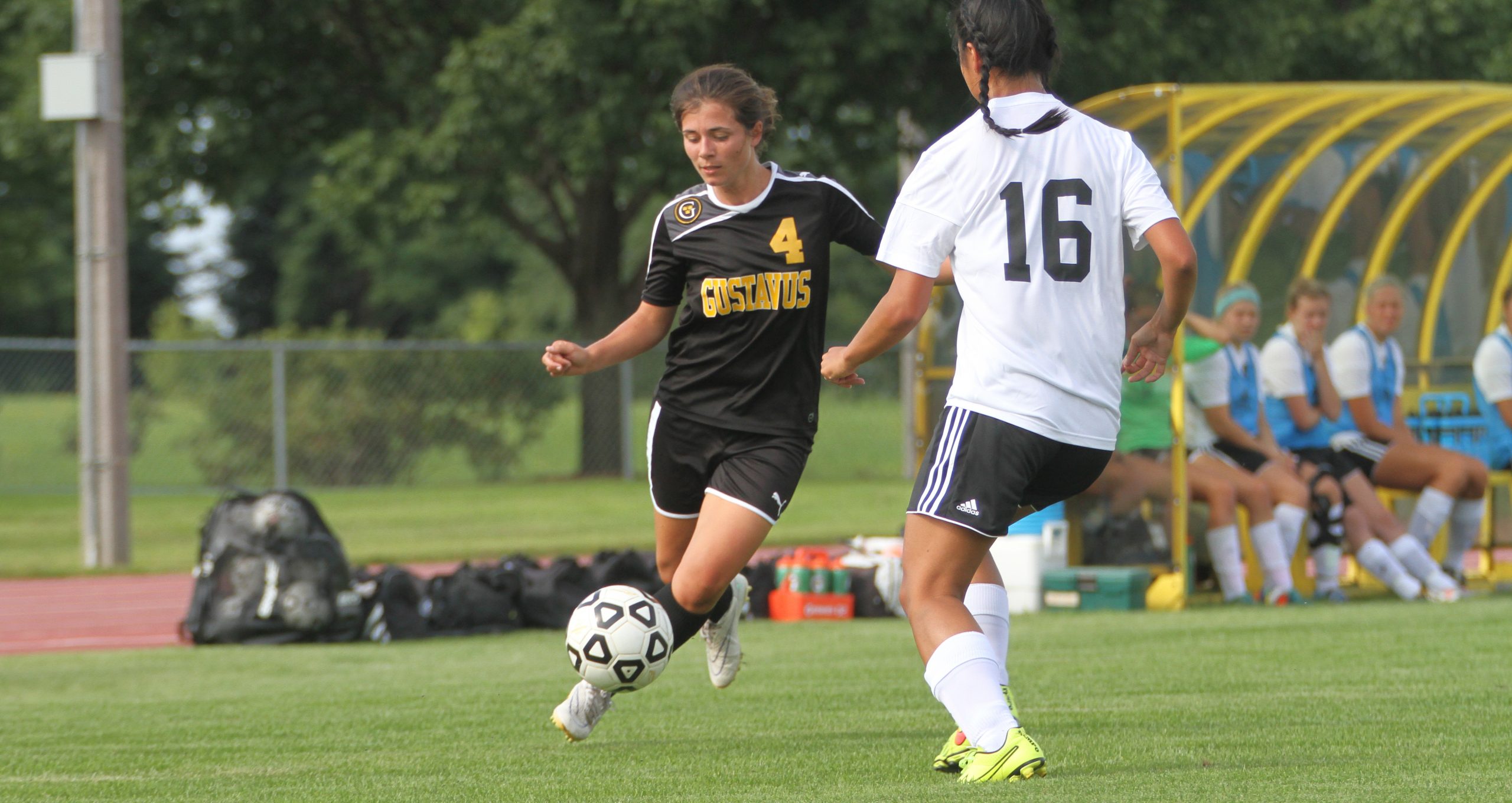 Women’s Soccer Tops Lawrence In Convincing Fashion, 6-0