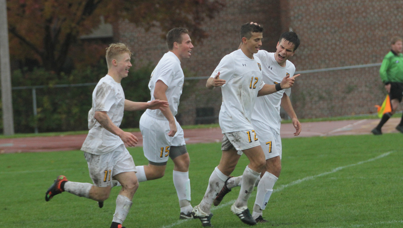 Parens Leads Men’s Soccer To 50 Season Celebration Victory