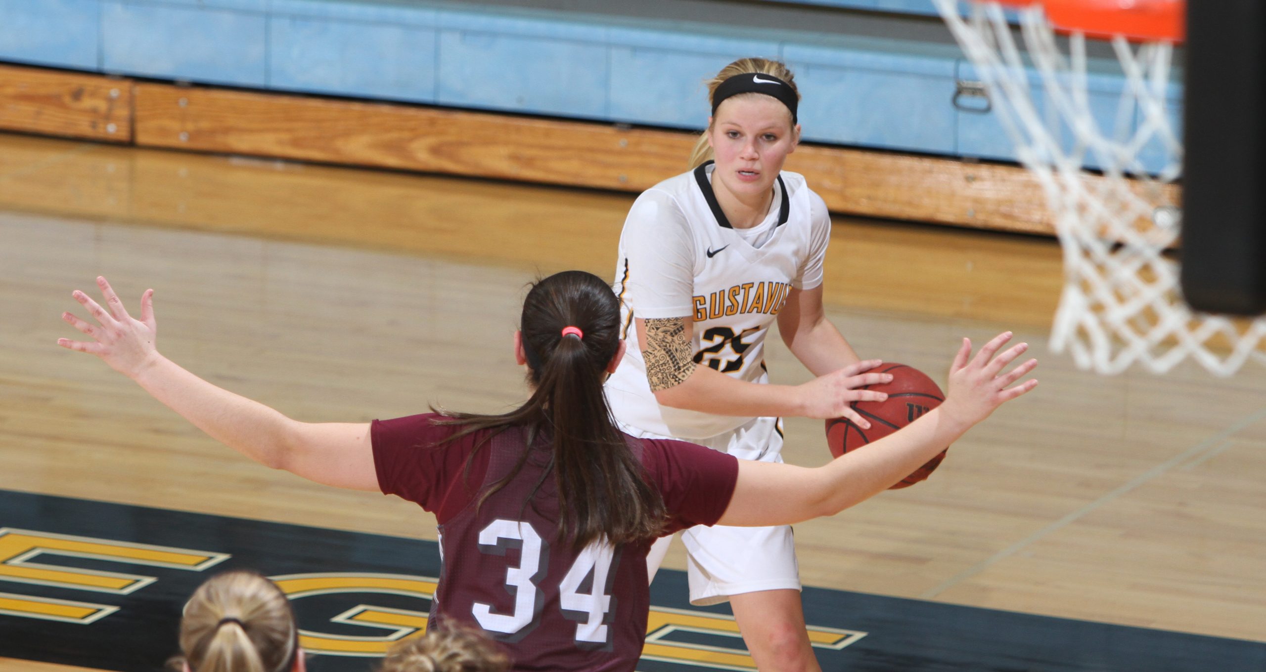 Women’s Basketball Downs UW-La Crosse 67-59 In Home Opener