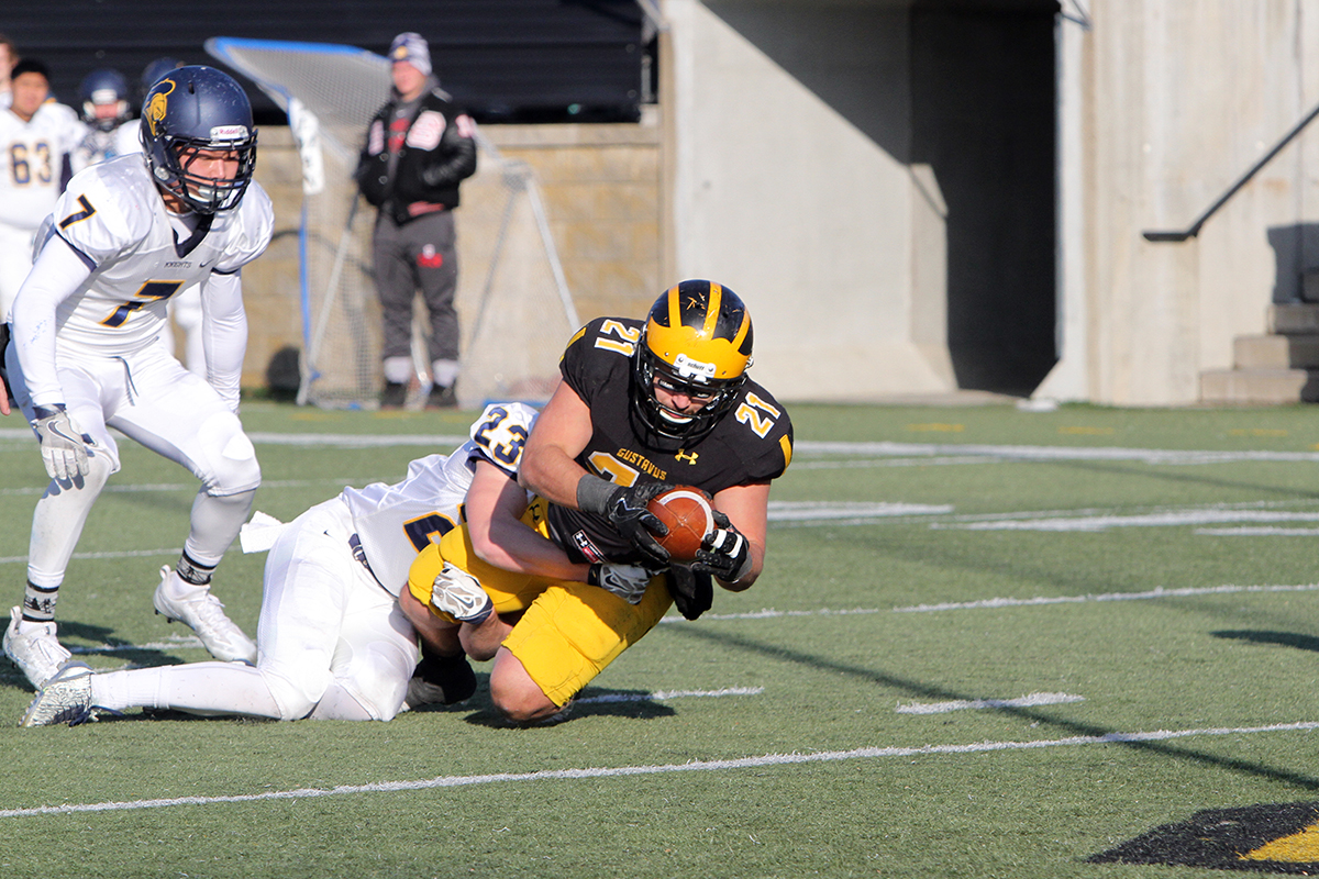 Football Posts Season Finale Shutout Over Carleton