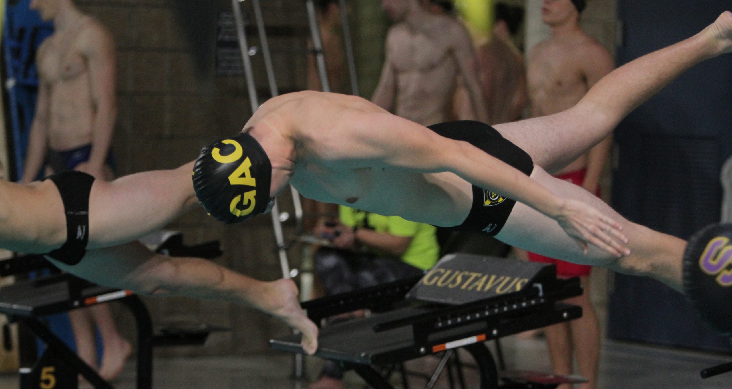 Men’s Swimming & Diving Wins Grinnell Pioneer Classic