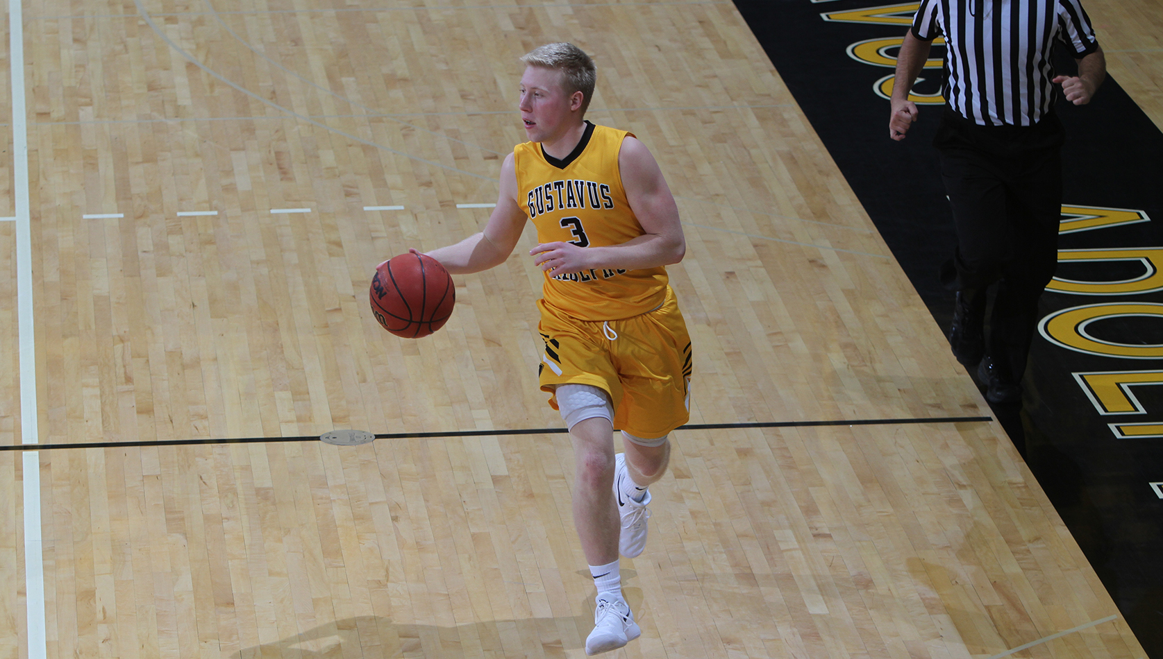 Men’s Hoops Suffers First MIAC Loss, Falling 64-51 At St. Thomas