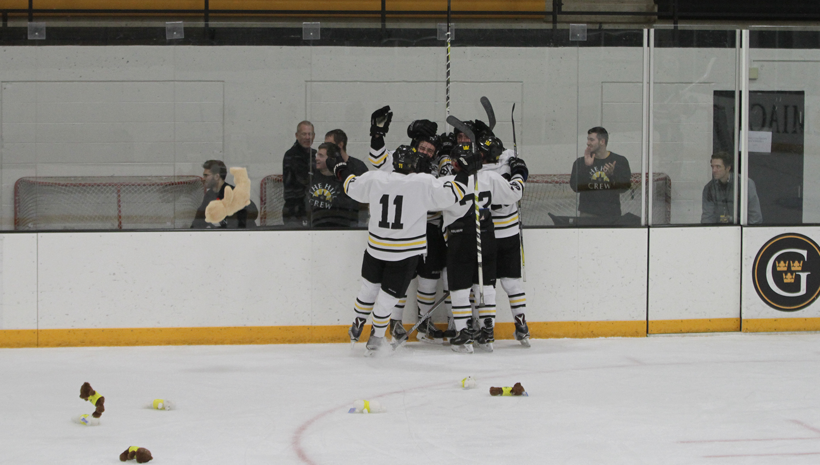 Men’s Hockey Shuts Out Bethel 3-0 During Second Annual Teddy Bear Toss