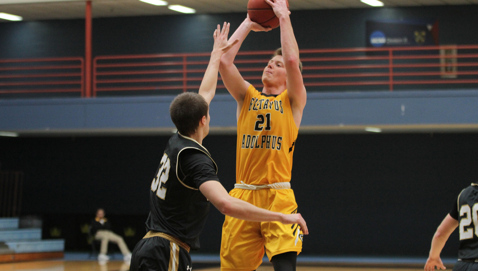 Men’s Hoops Snaps Losing Streak Versus St. Olaf For Second-Straight MIAC Win