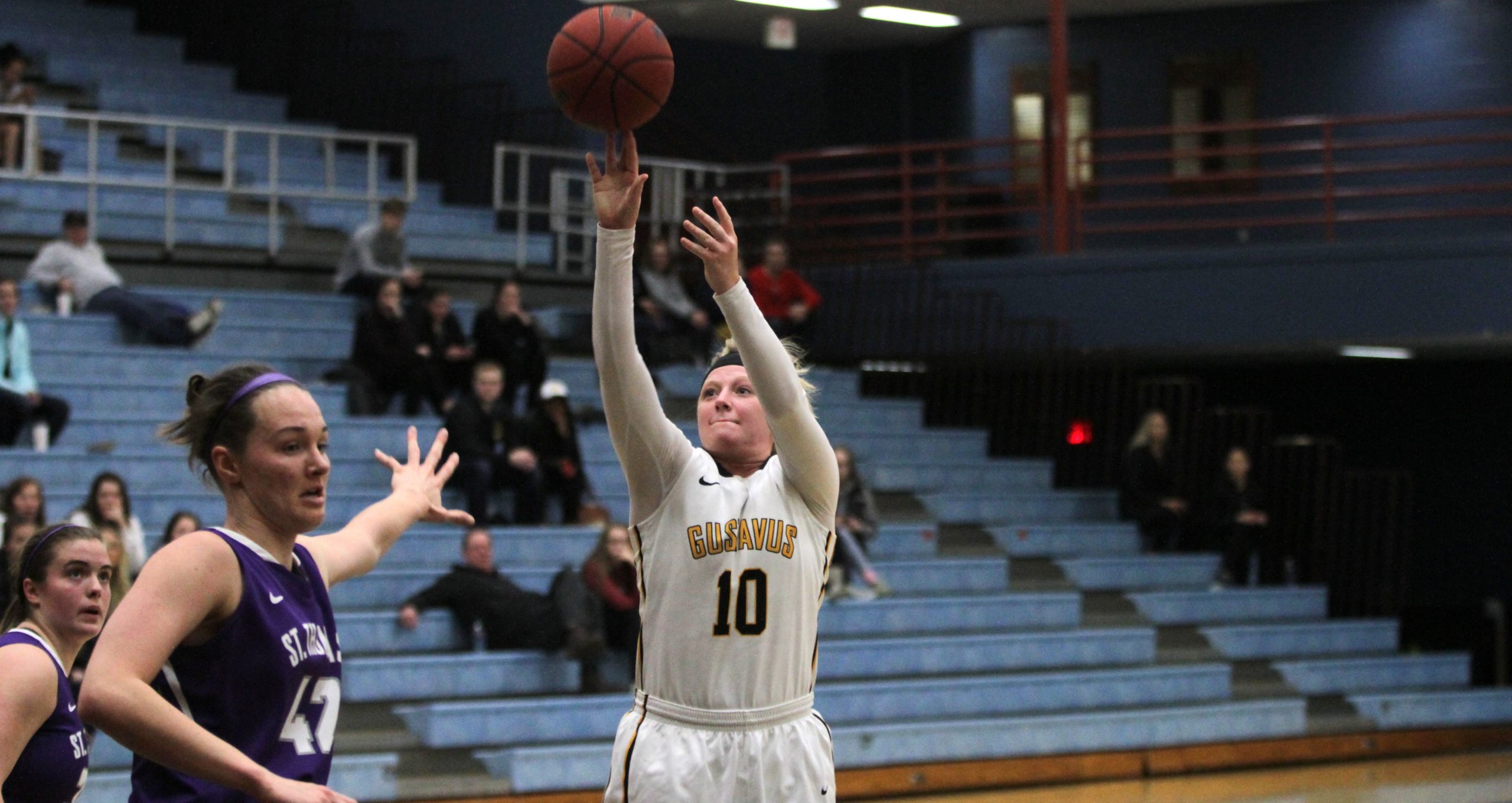 Shooting Woes Plague Women’s Basketball, Falling 61-45 At St. Thomas