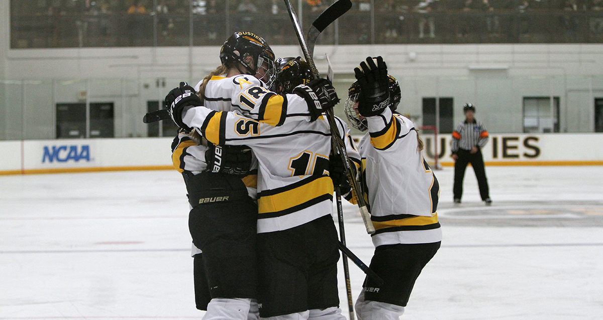 Women’s Hockey Repeats At St. Norbert With Another 3-0 Shutout