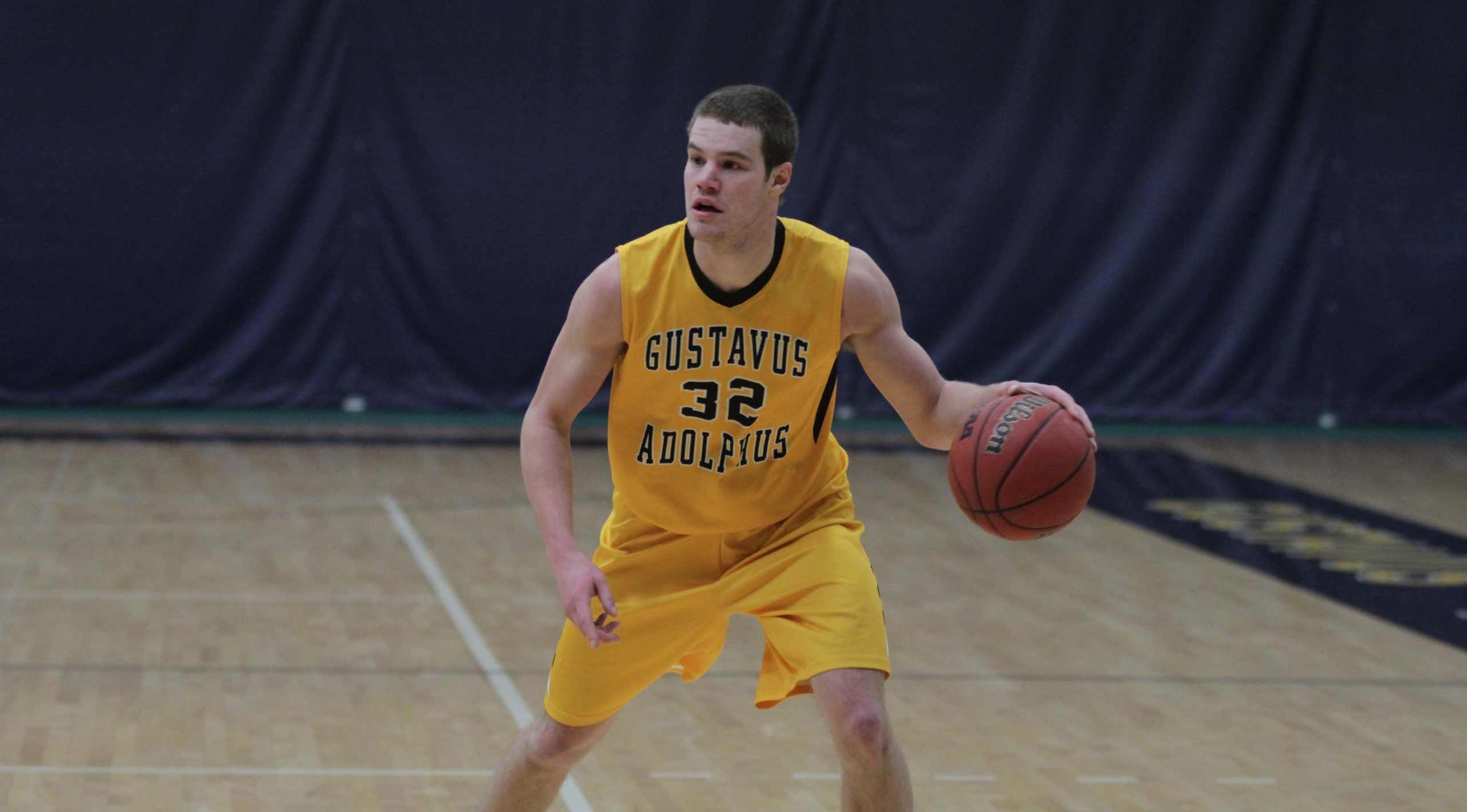 Gusties Pull Away In Second Half At Macalester