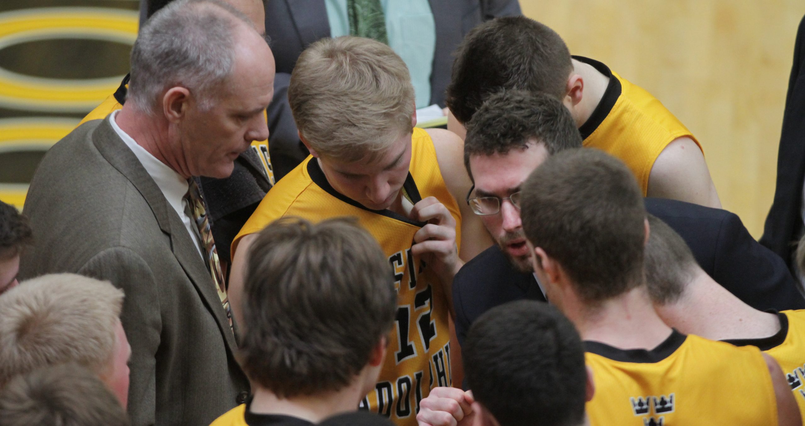 Men’s Hoops Heads To Macalester Monday