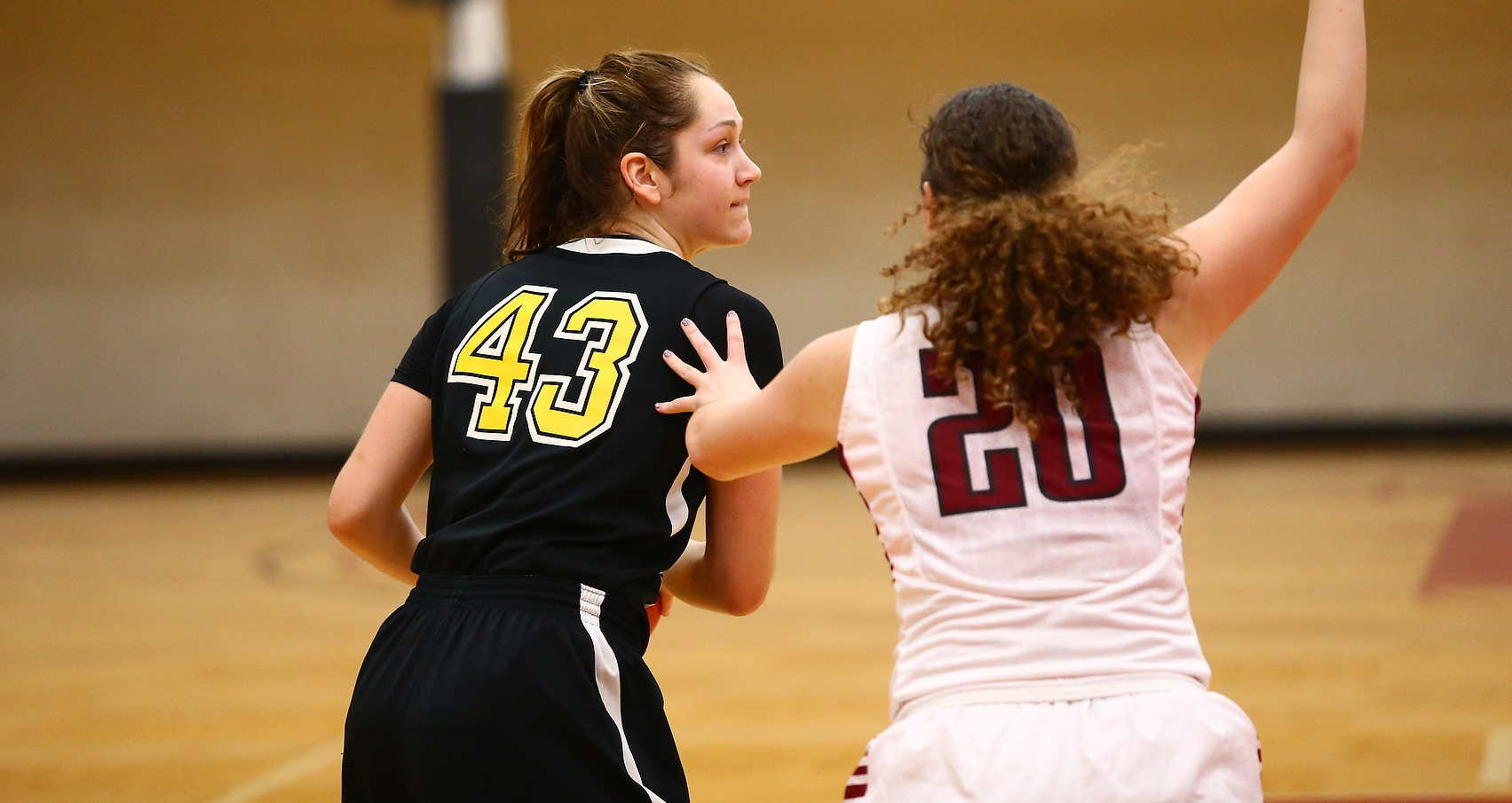 After Slow Start Women’s Hoops Takes Down Macalester 76-54