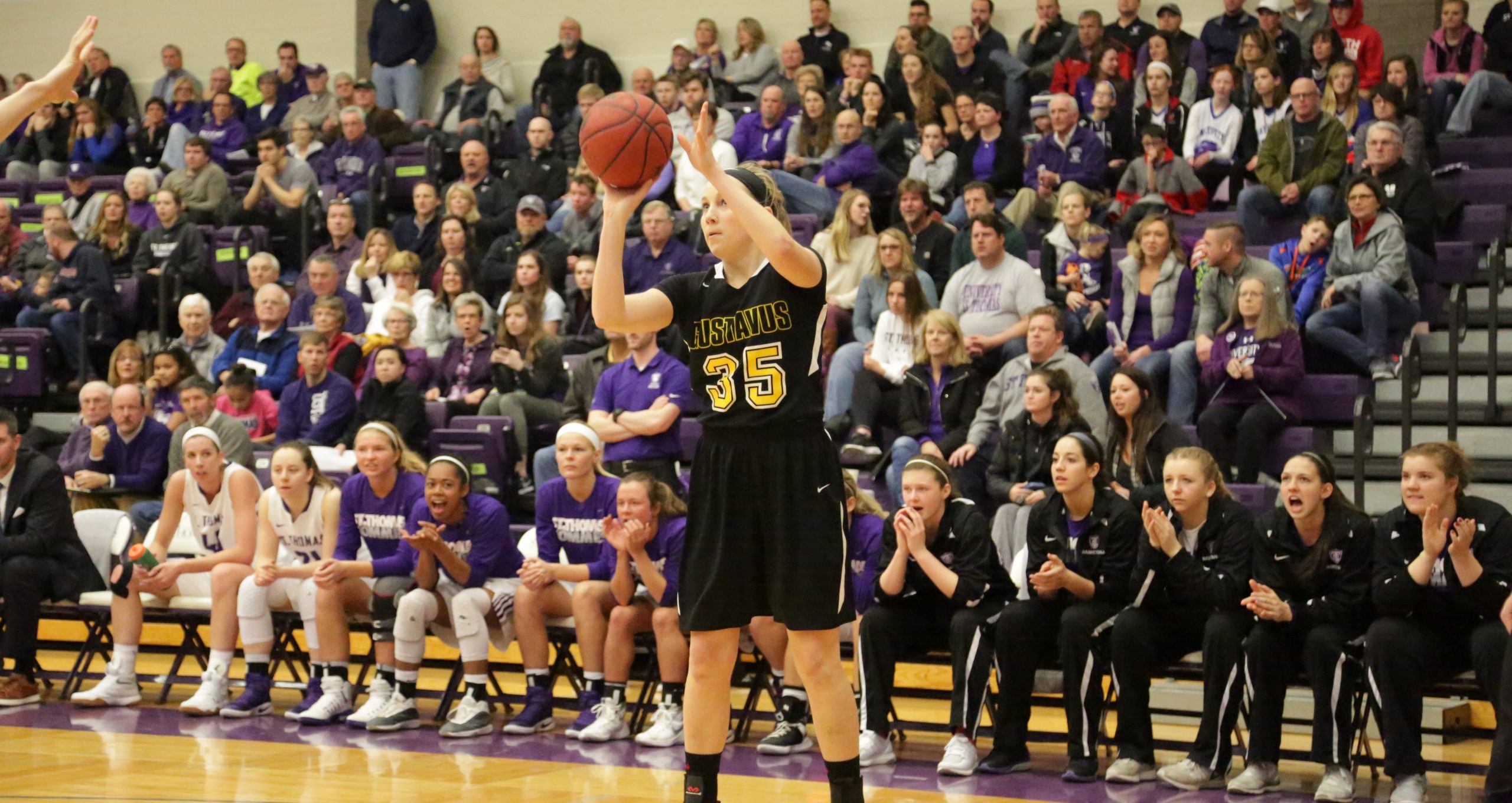 Early Lead Fades Away As Women’s Basketball Falls In MIAC Championship Game