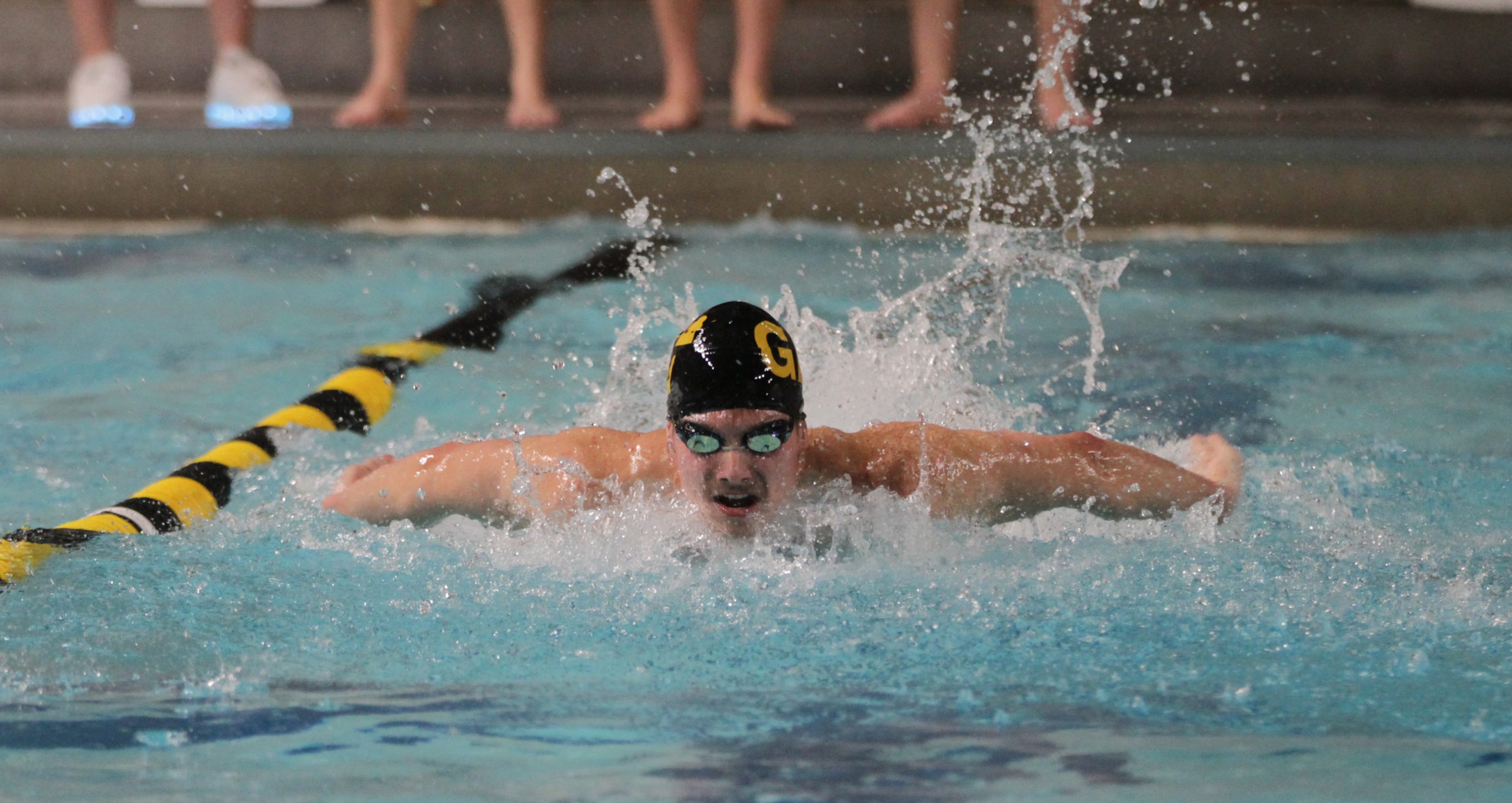 Men’s Swim & Dive Sits In Second After Day One At MIAC Championships