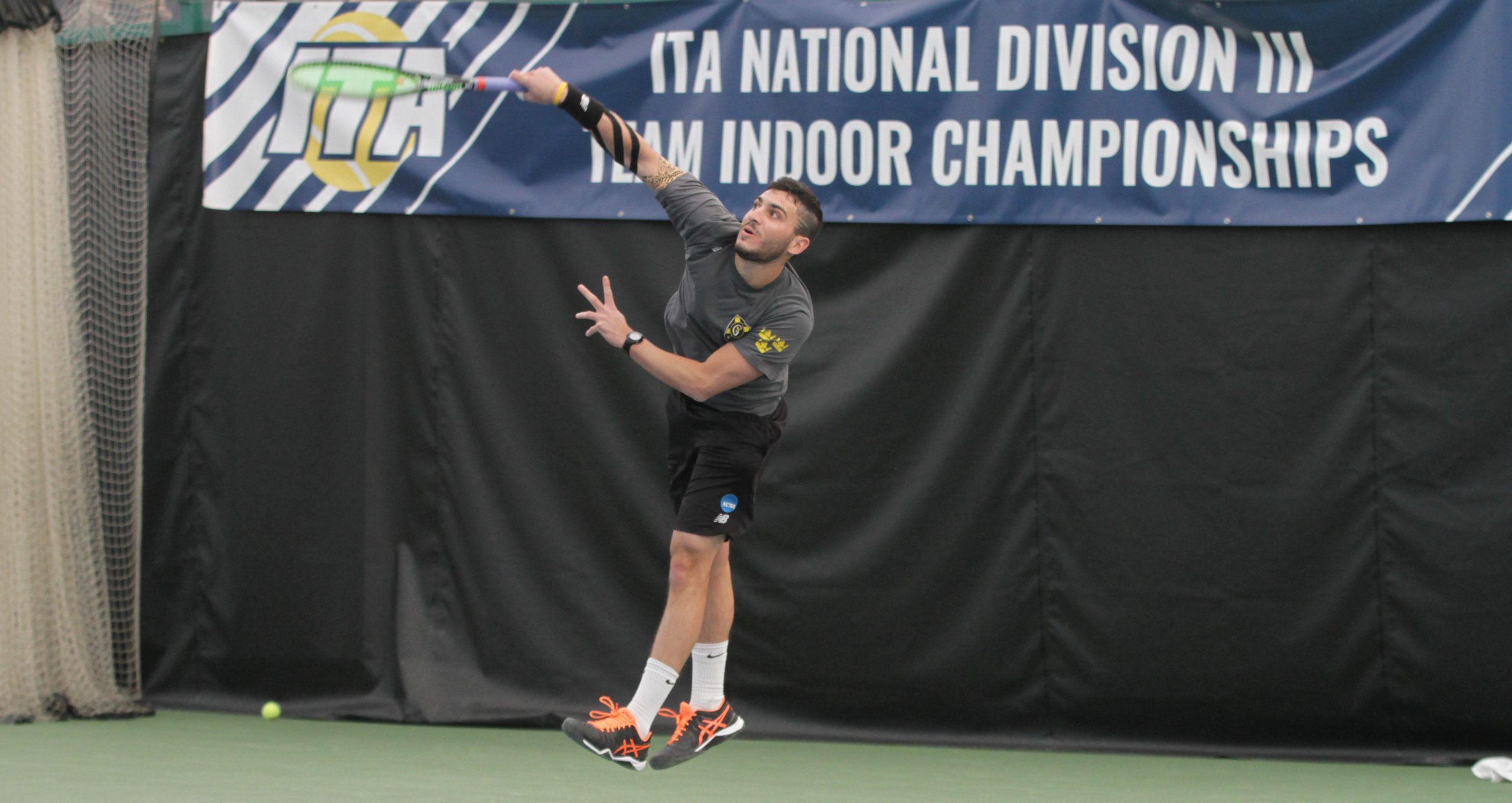 Men’s Tennis Claims ITA Indoor Consolation Championship Over Redlands