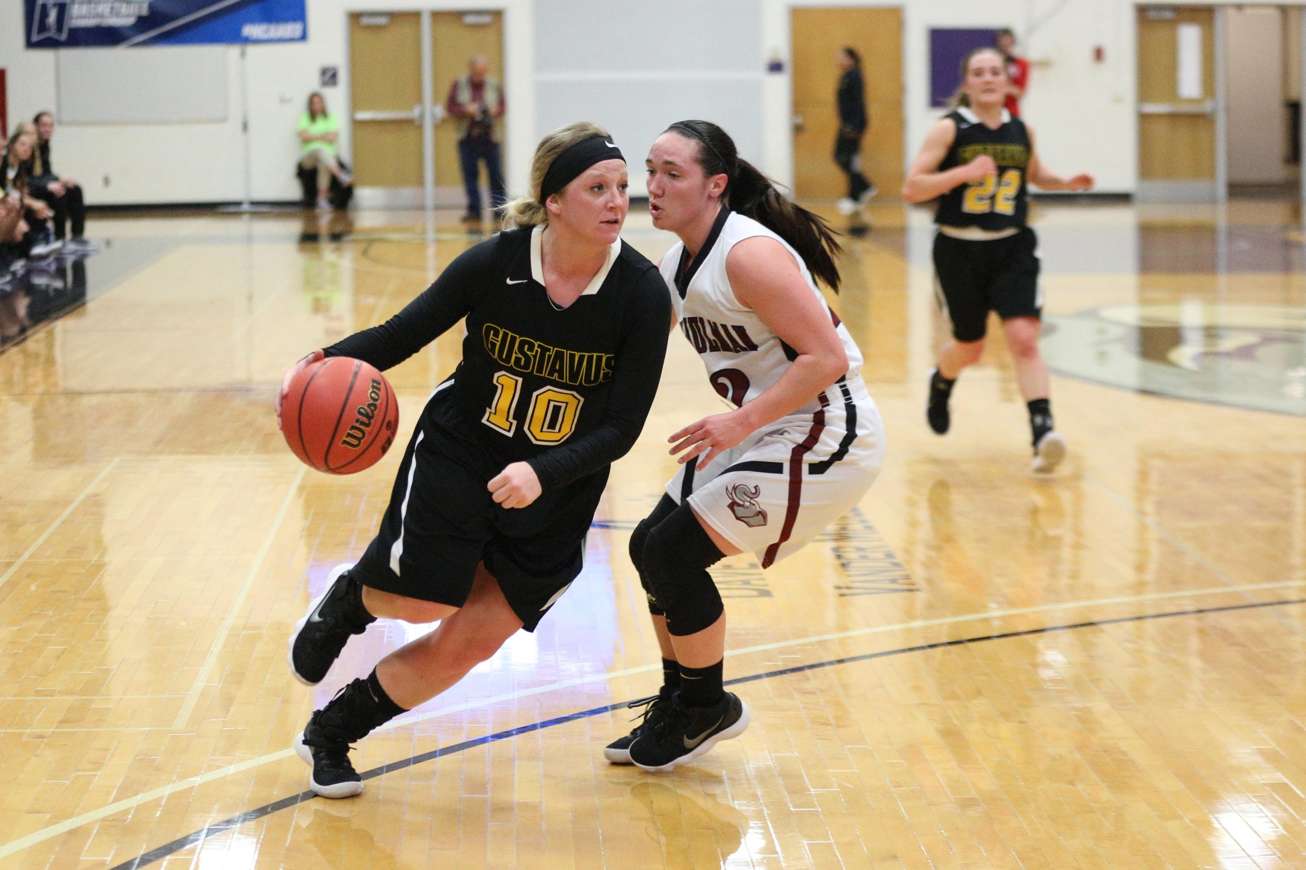 Seniors Lead Gustavus Women’s Basketball To NCAA Tournament Win Over Rose-Hulman