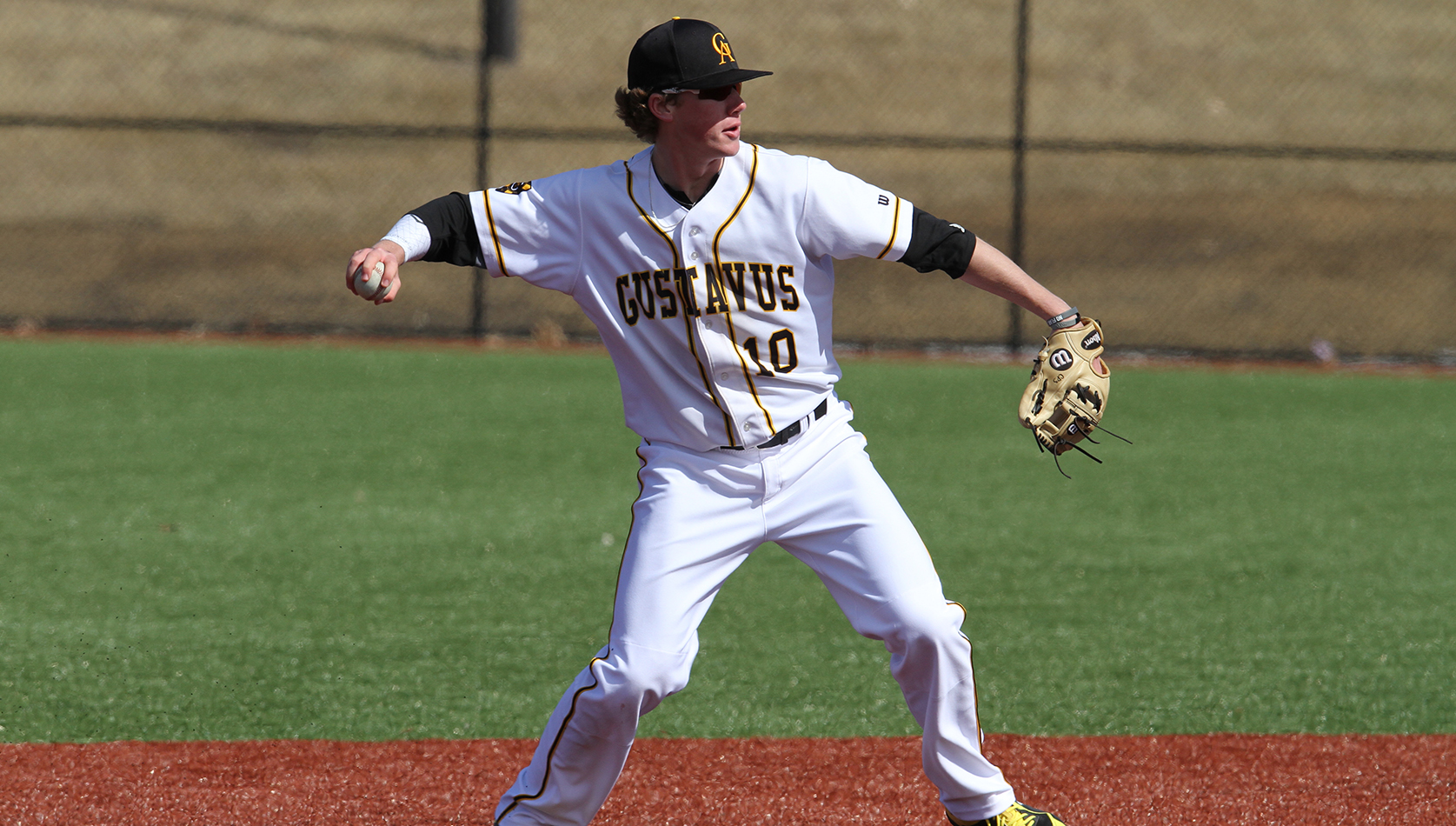 Baseball Returns To Action Versus Saint Mary’s And Carleton