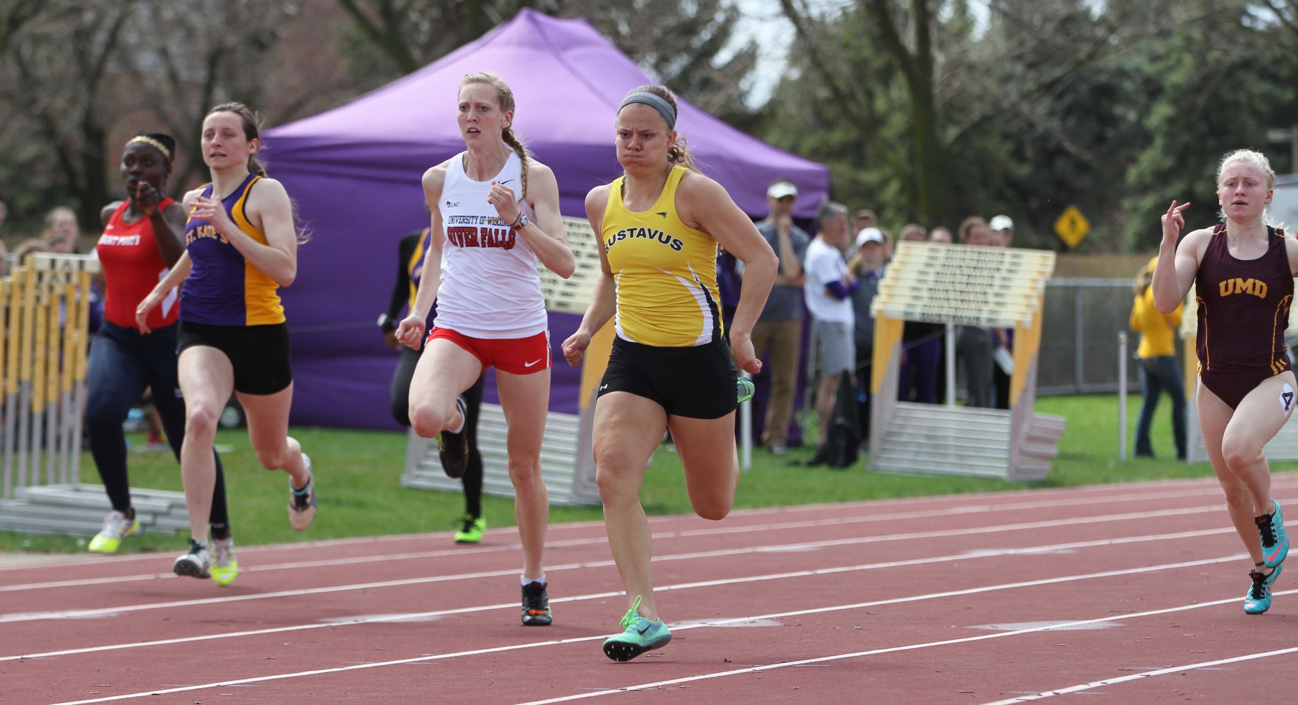 Women’s Track & Field Takes Third At Cobber Open