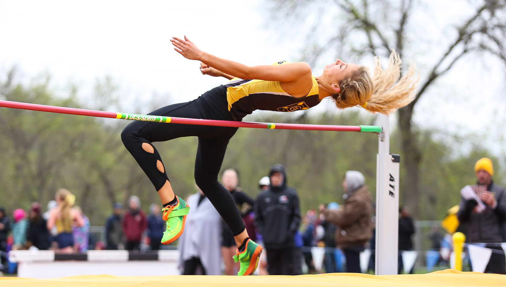 Women’s Track & Field In Sixth After Day One Of MIAC Outdoor Championships