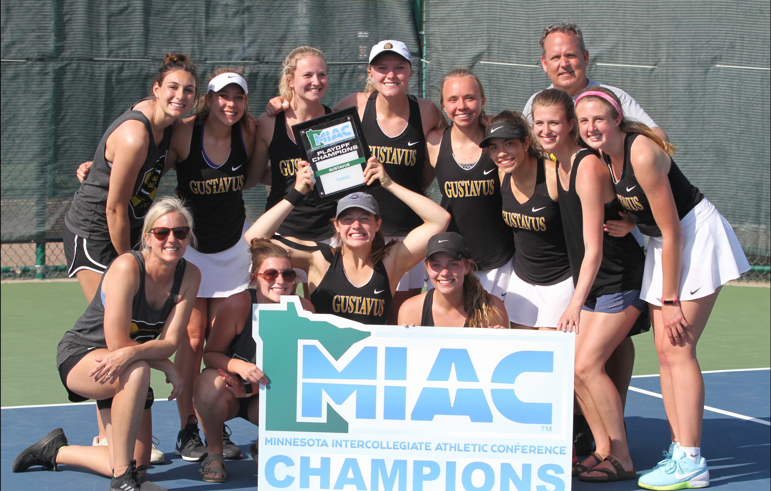 Women’s Tennis Claims Eighth MIAC Playoff Title