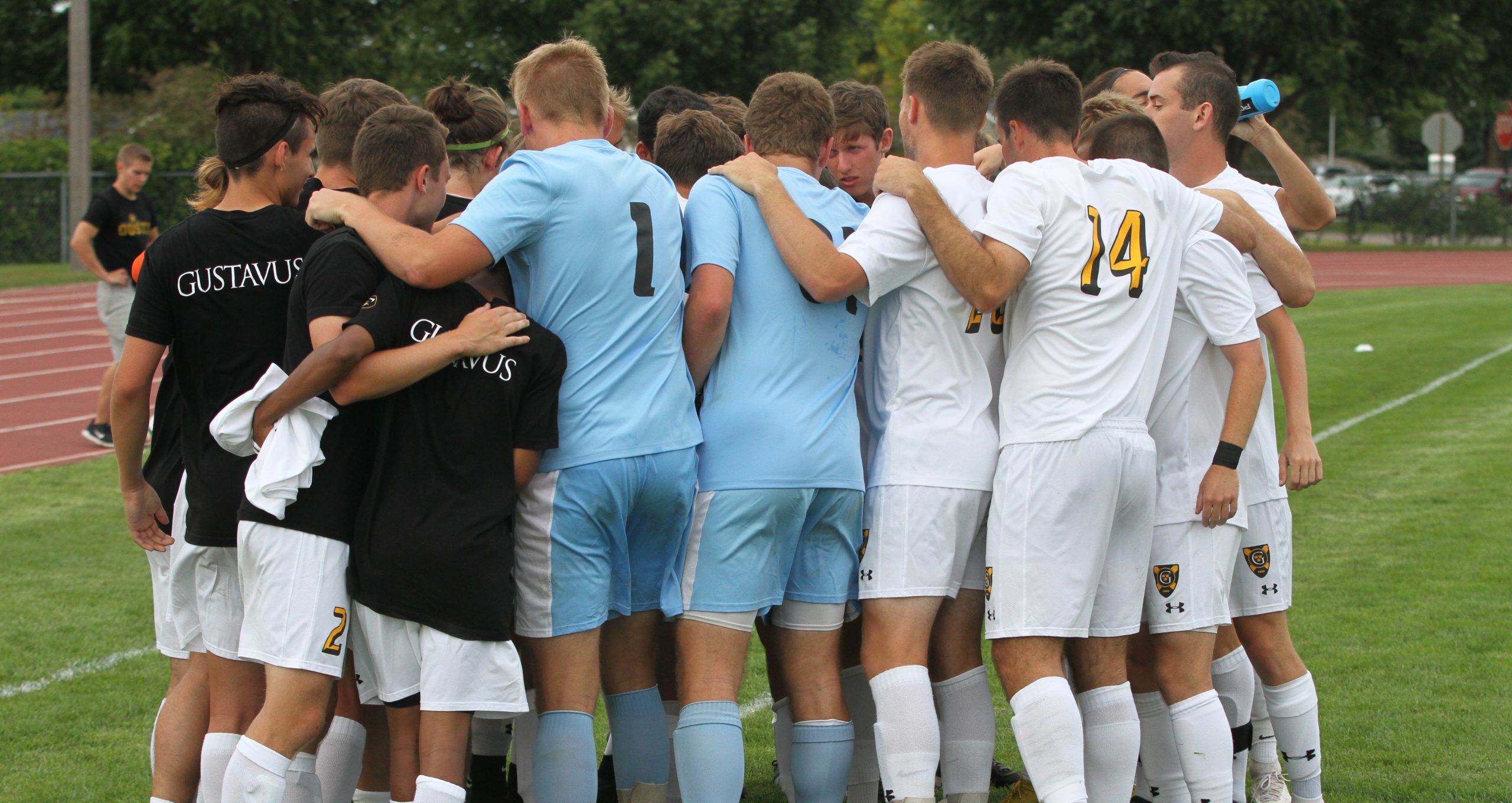 Men’s Soccer Hosts Carleton in MIAC Opener Wednesday