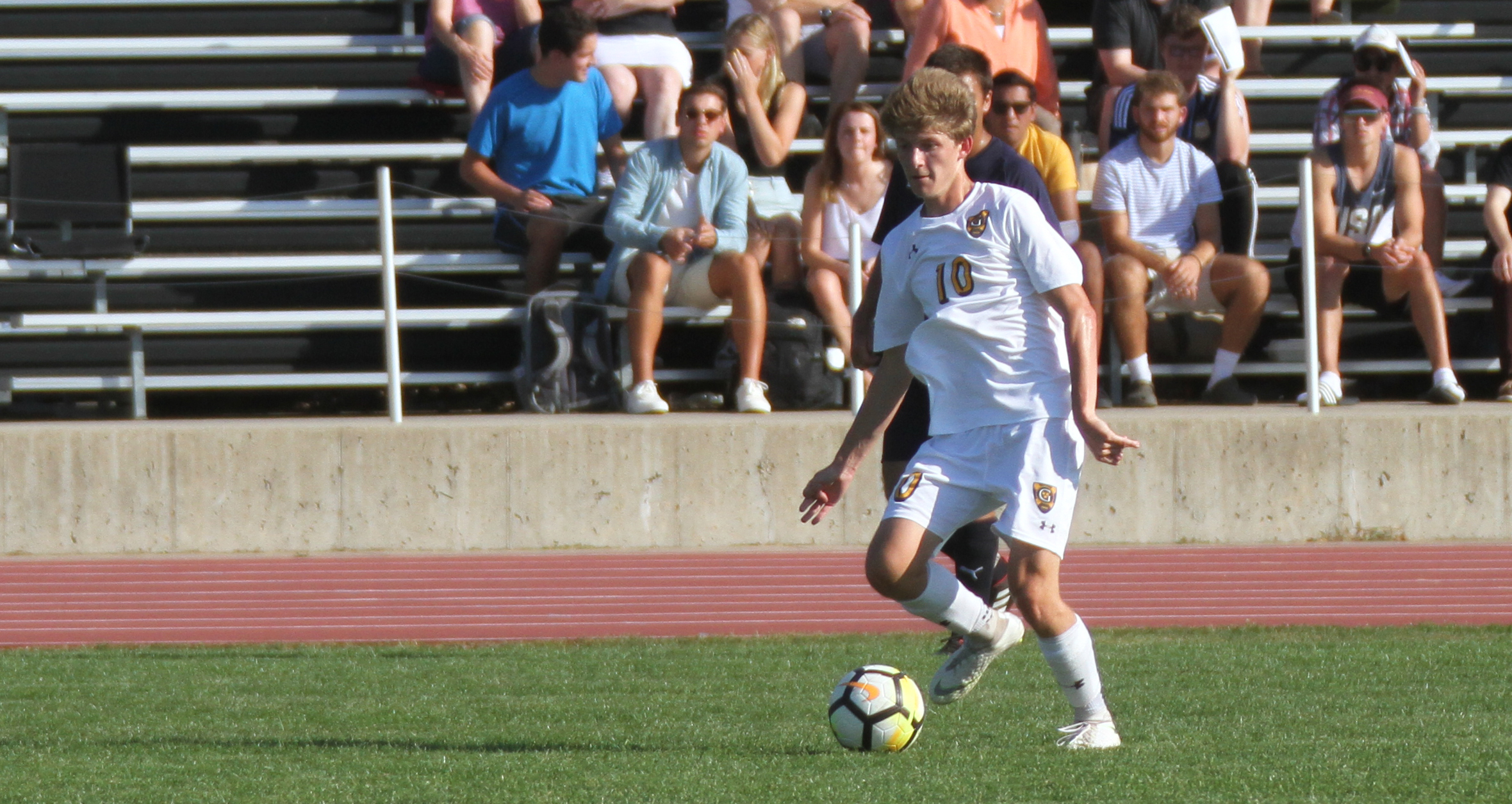 Men’s Soccer Ties No. 4 St. Thomas 1-1