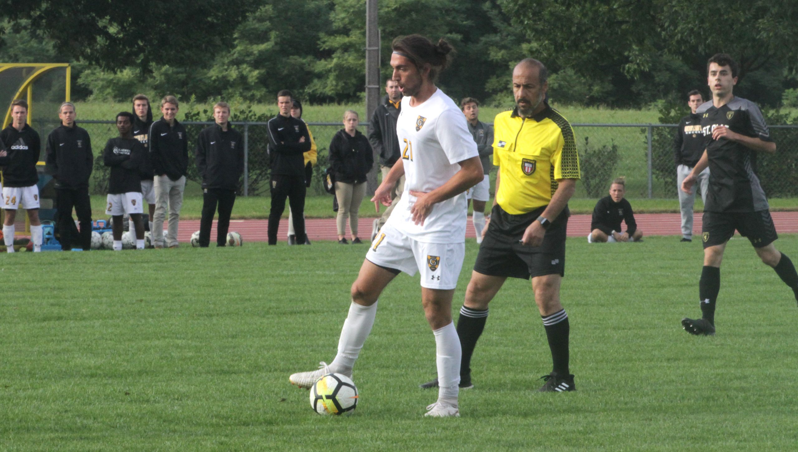 Laurich Scores Game-Winner with Time Winding Down, Men’s Soccer Blanks St. Olaf 1-0