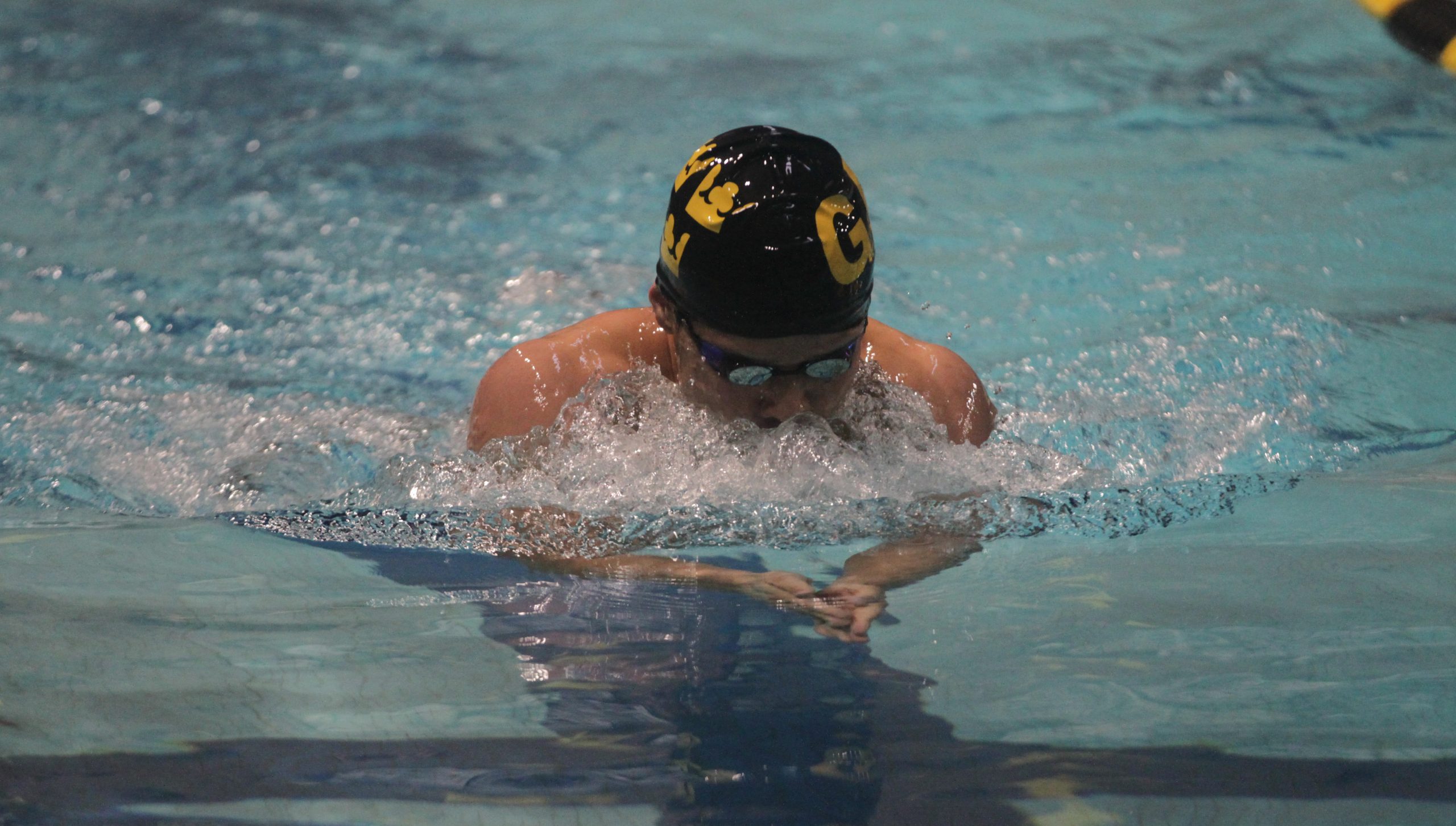 Men’s and Women’s Swimming and Diving Finish Second