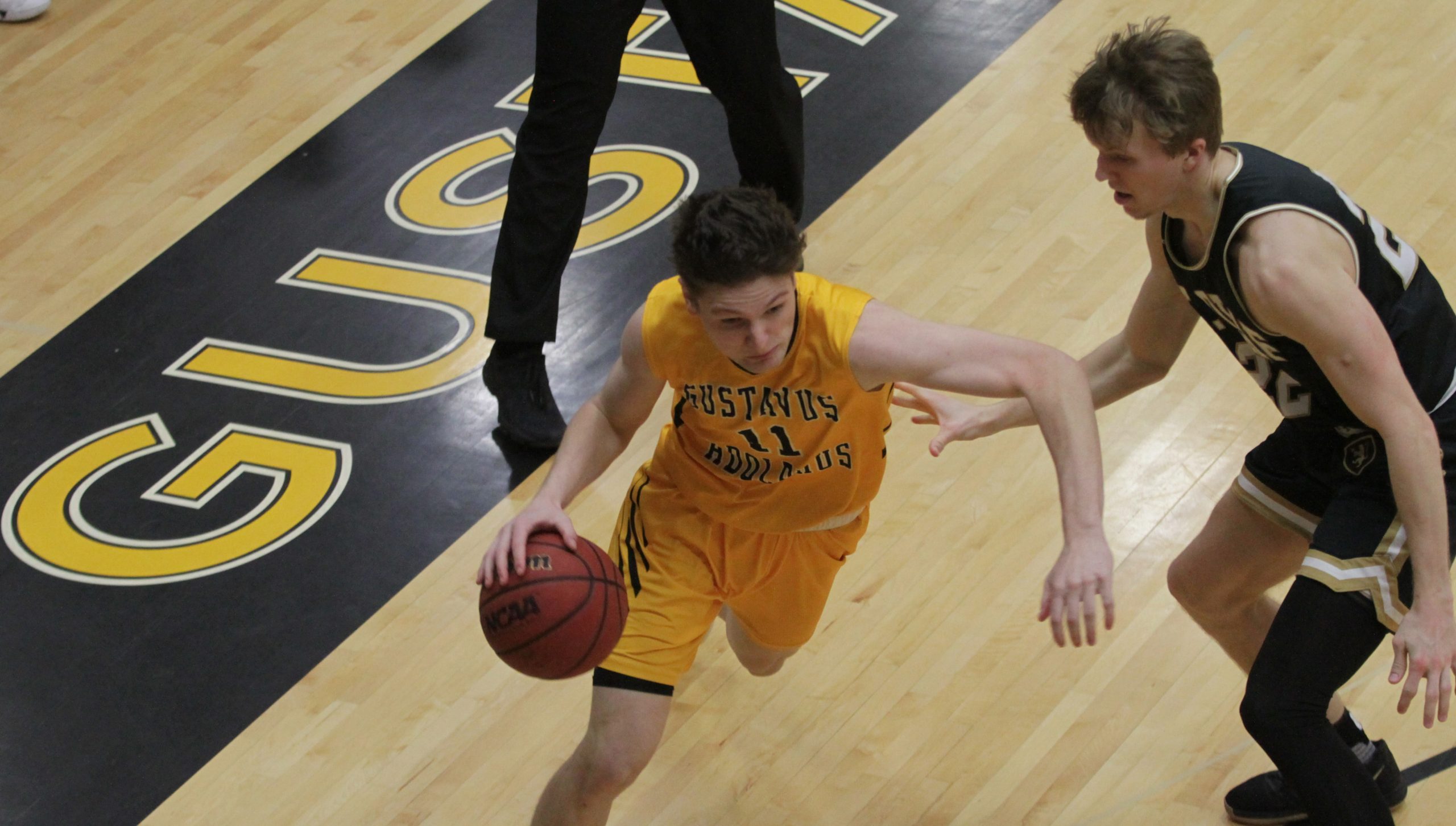 Hot Shooting Guides Men’s Basketball Over St. Olaf