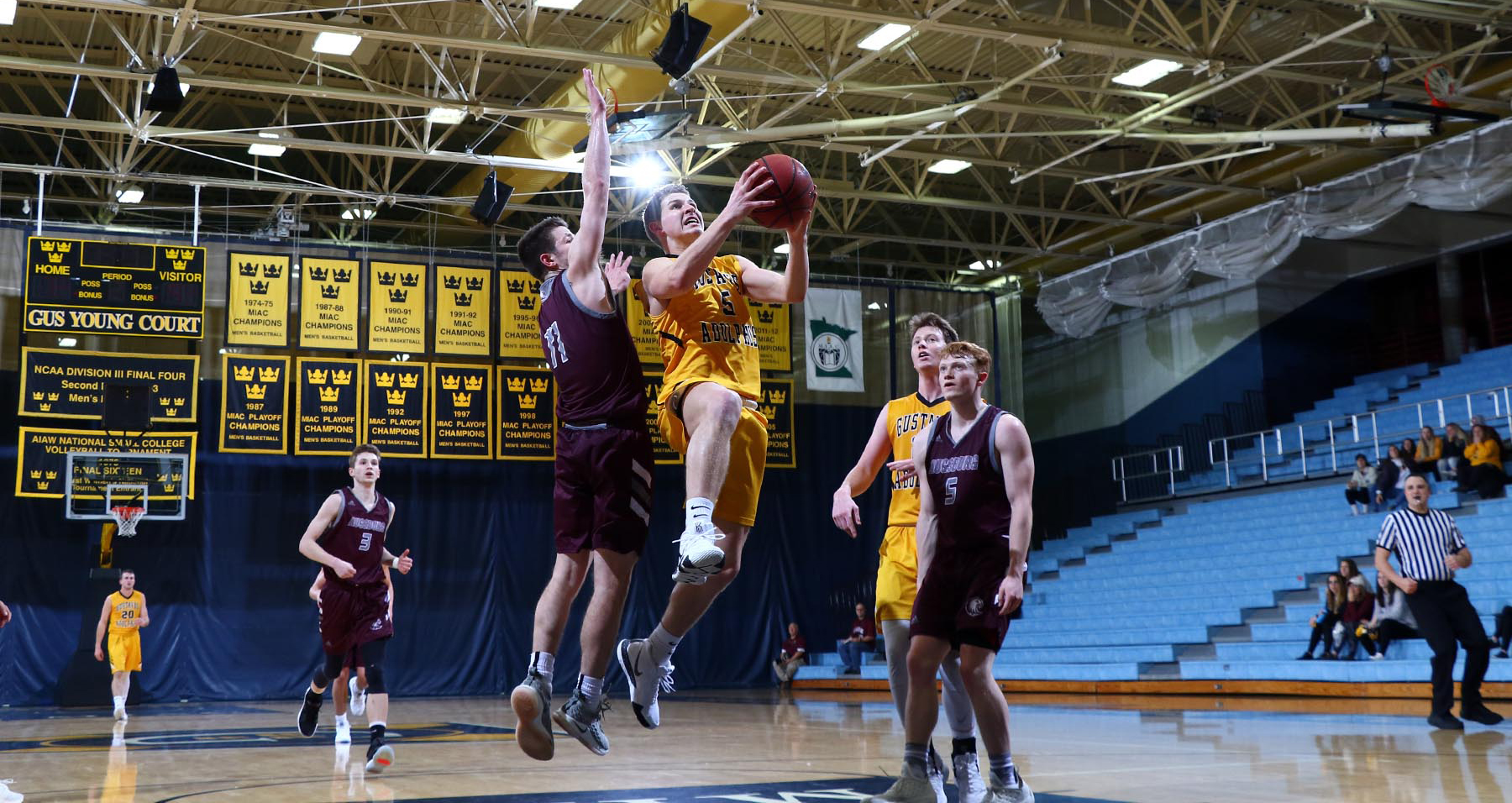 Hot Shooting Auggies Down Men’s Basketball