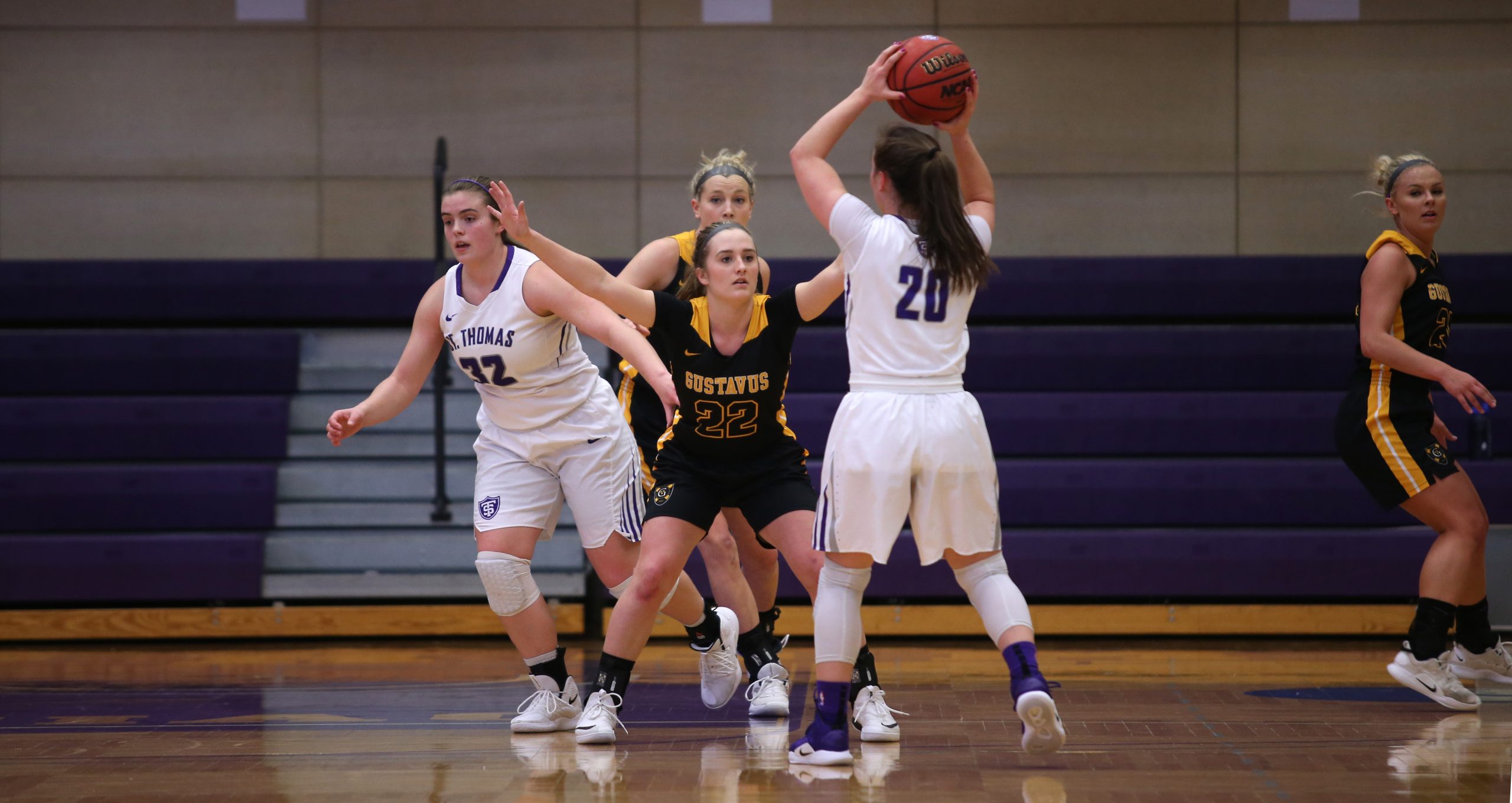 Women’s Basketball Falters in Second Half, Ends Season at St. Thomas