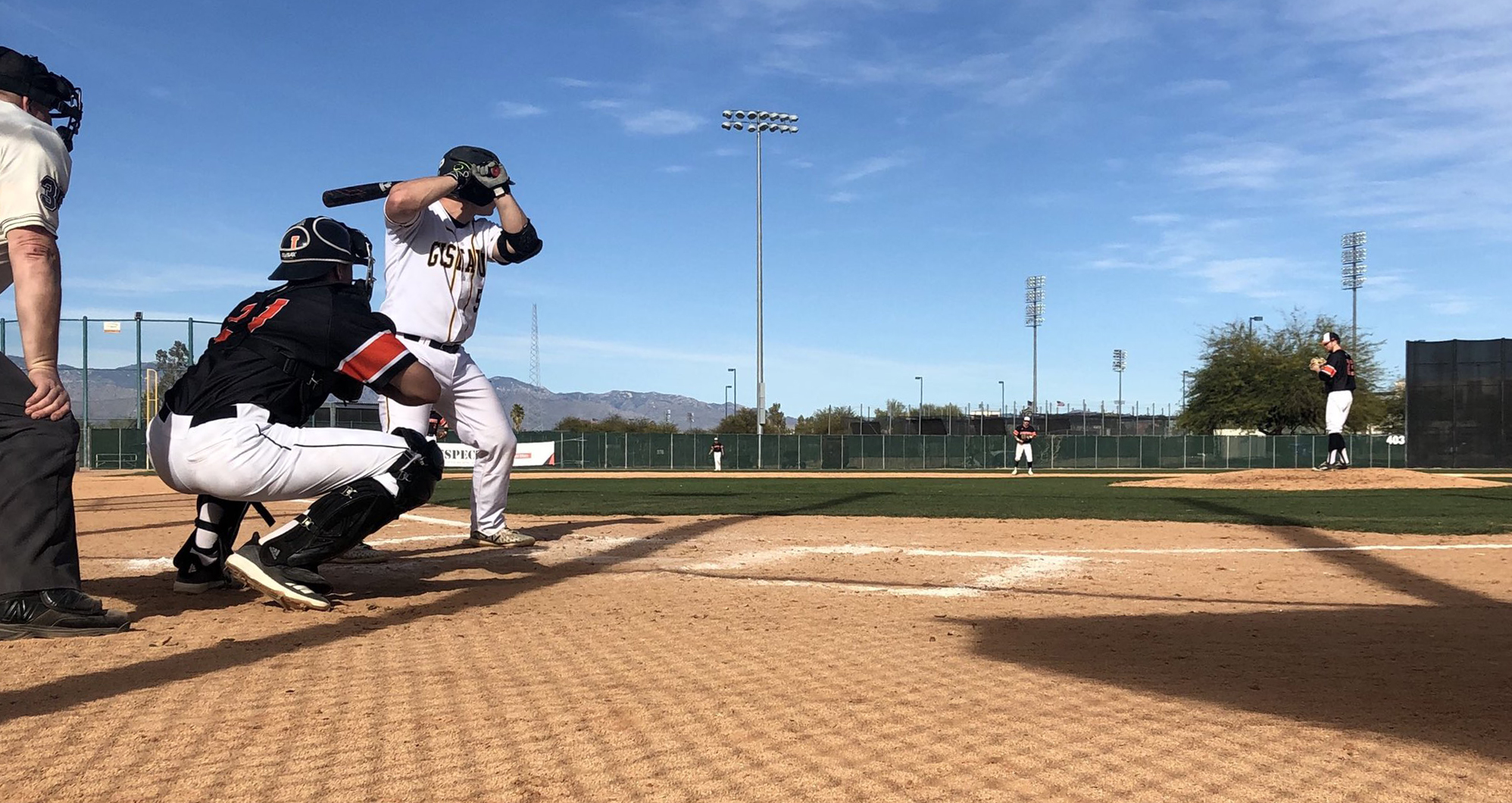 Baseball Splits Doubleheader with Jamestown