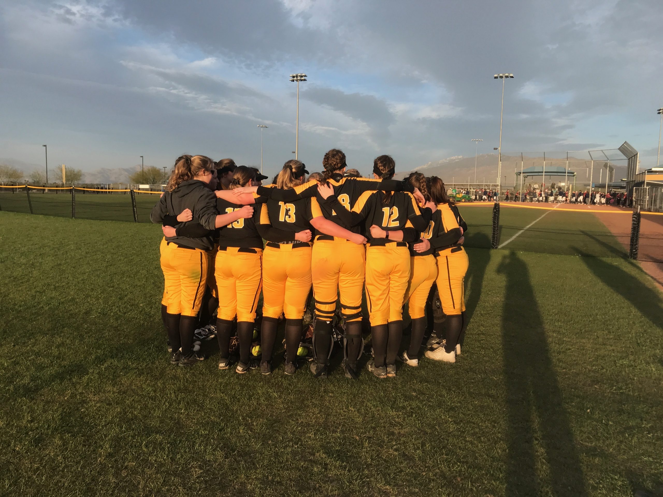 Pitching Propels Softball to Two Wins on Final Day in Tucson