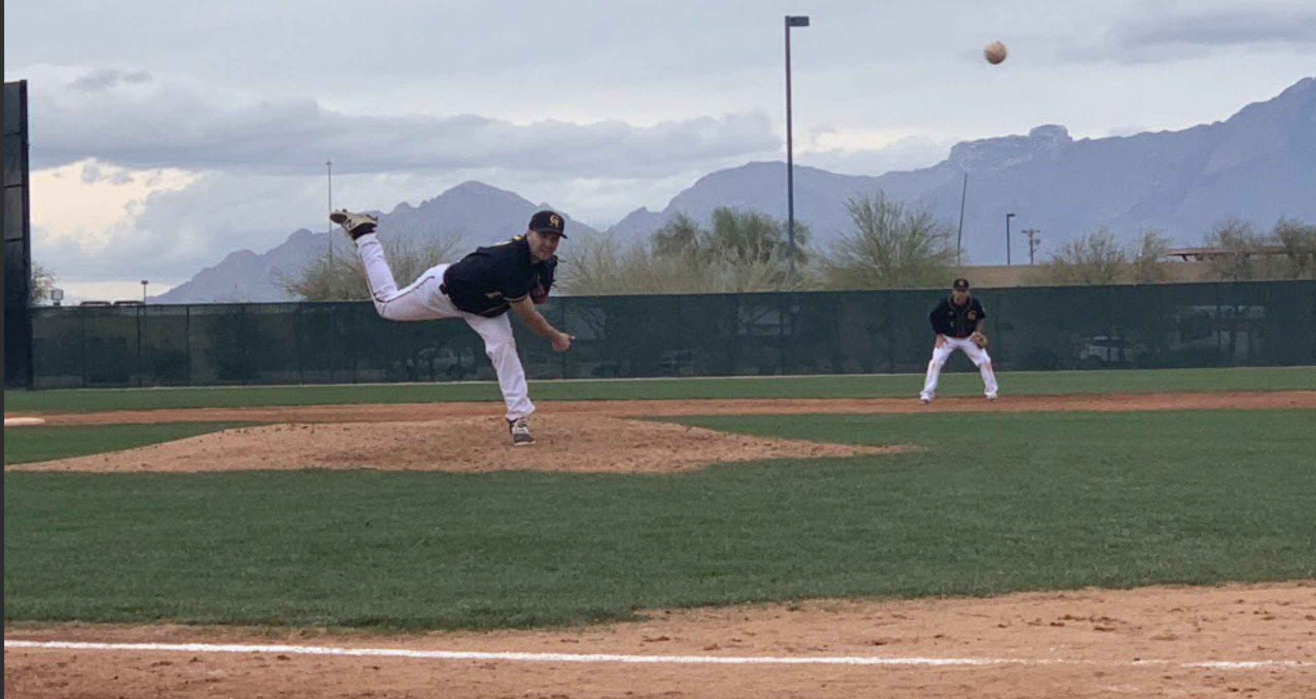 Baseball Sweeps Doubleheader to Conclude Tucson Invitational