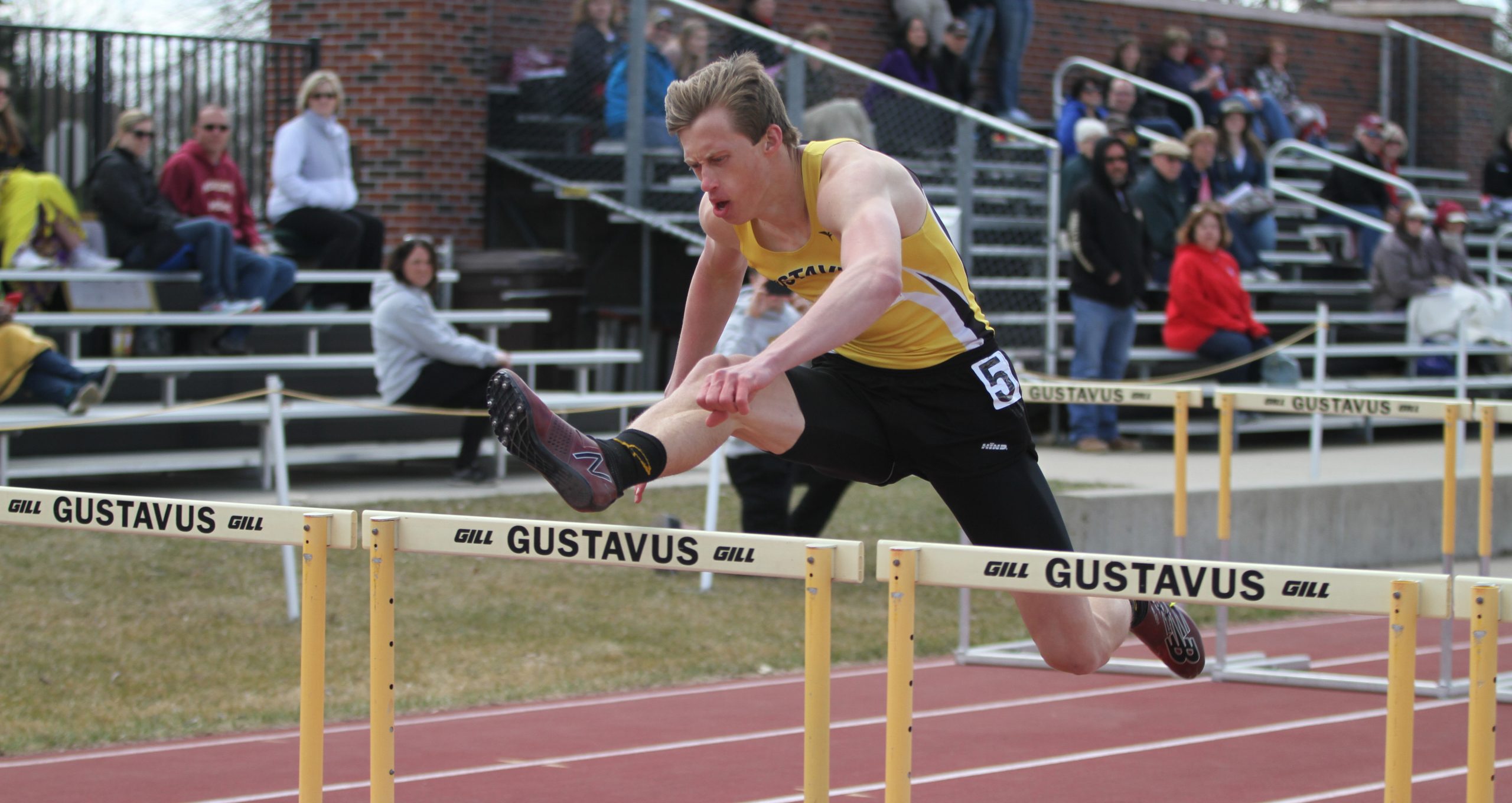 Track & Field Competes at Hamline