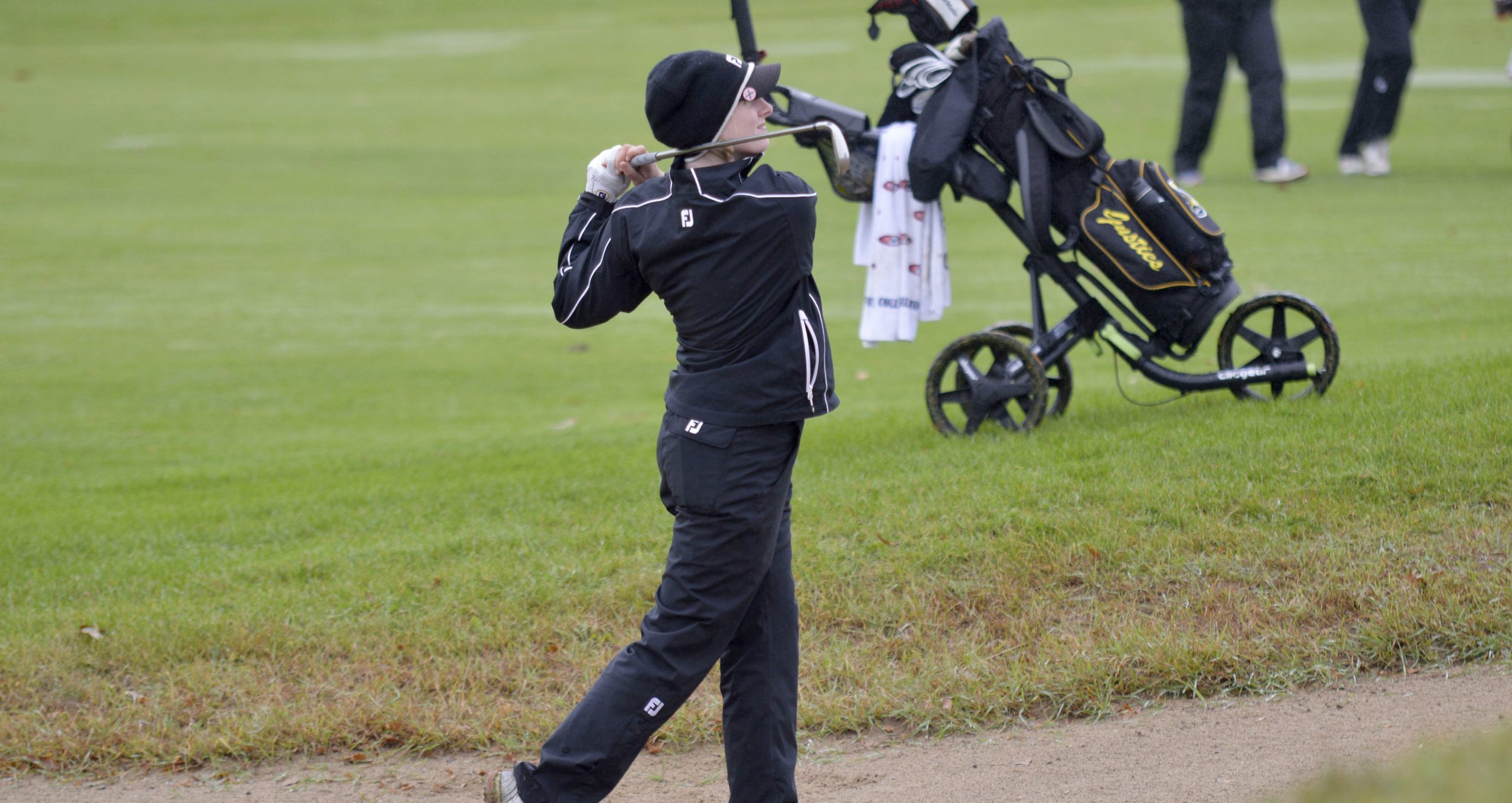 Women’s Golf Takes Sixth at MIAC Championships