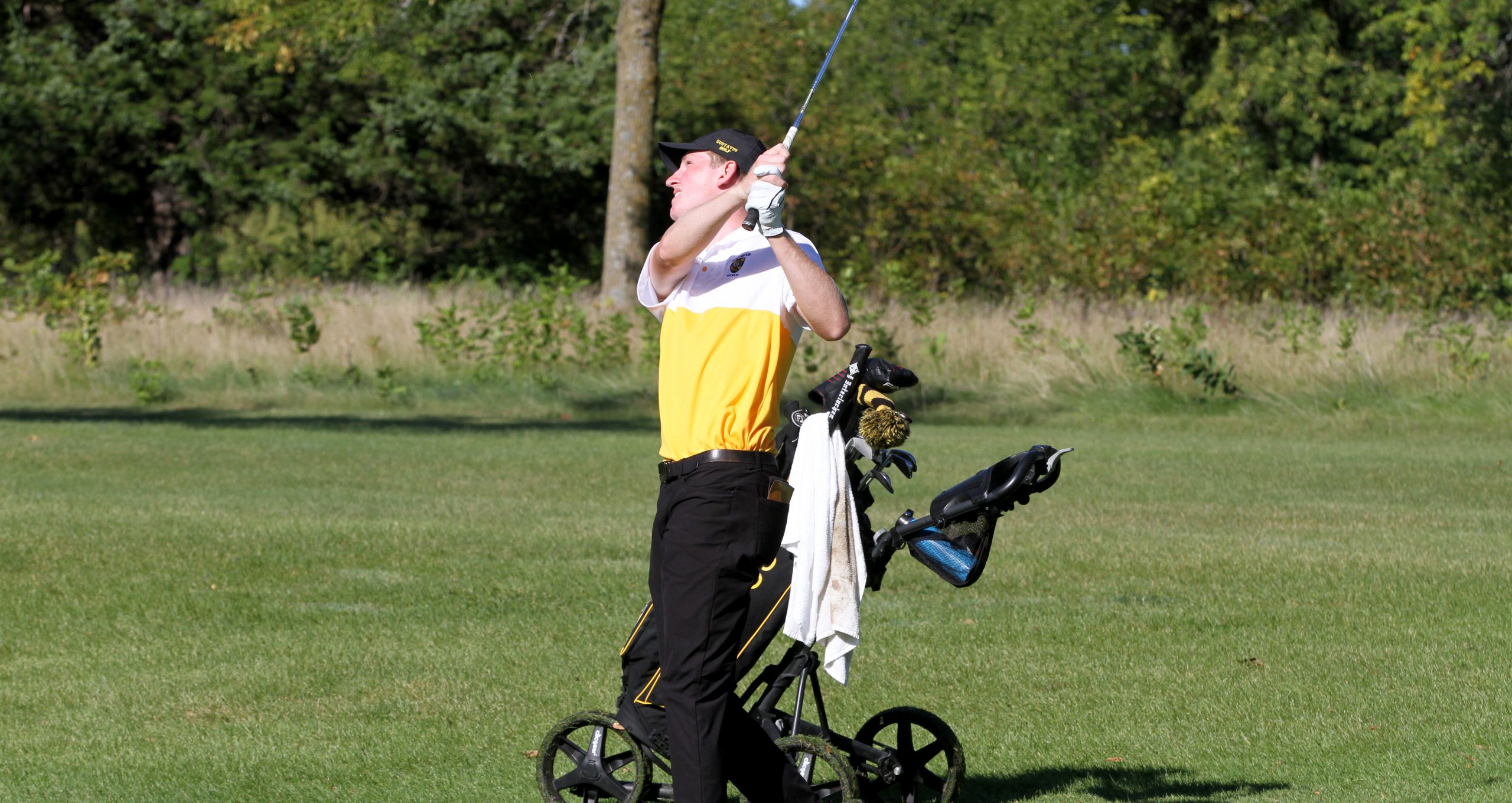 Men’s Golf Jumps Into Lead at Twin Cities Classic After Two Rounds