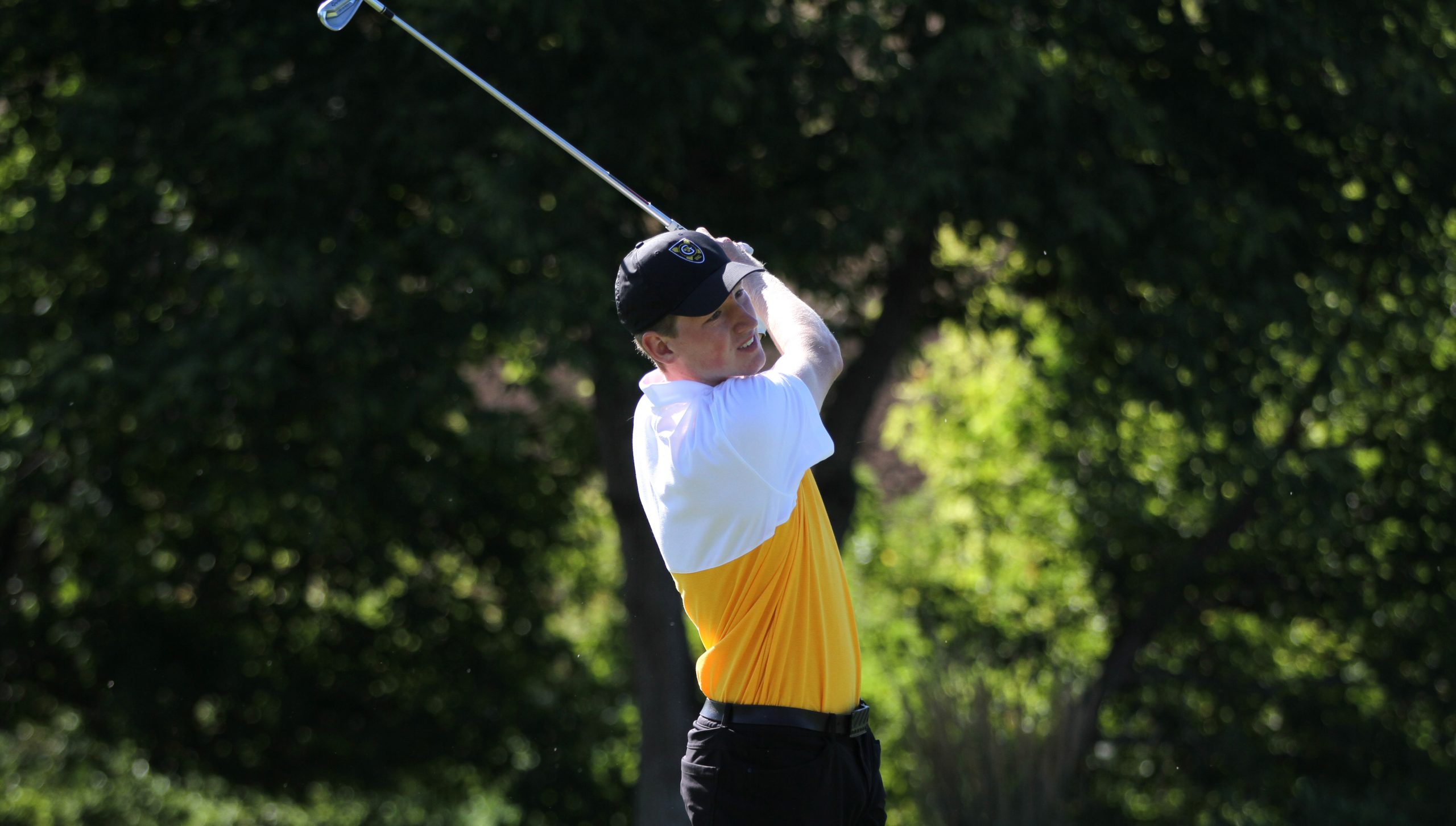 Men’s Golf in Third After Day One at Pioneer Creek