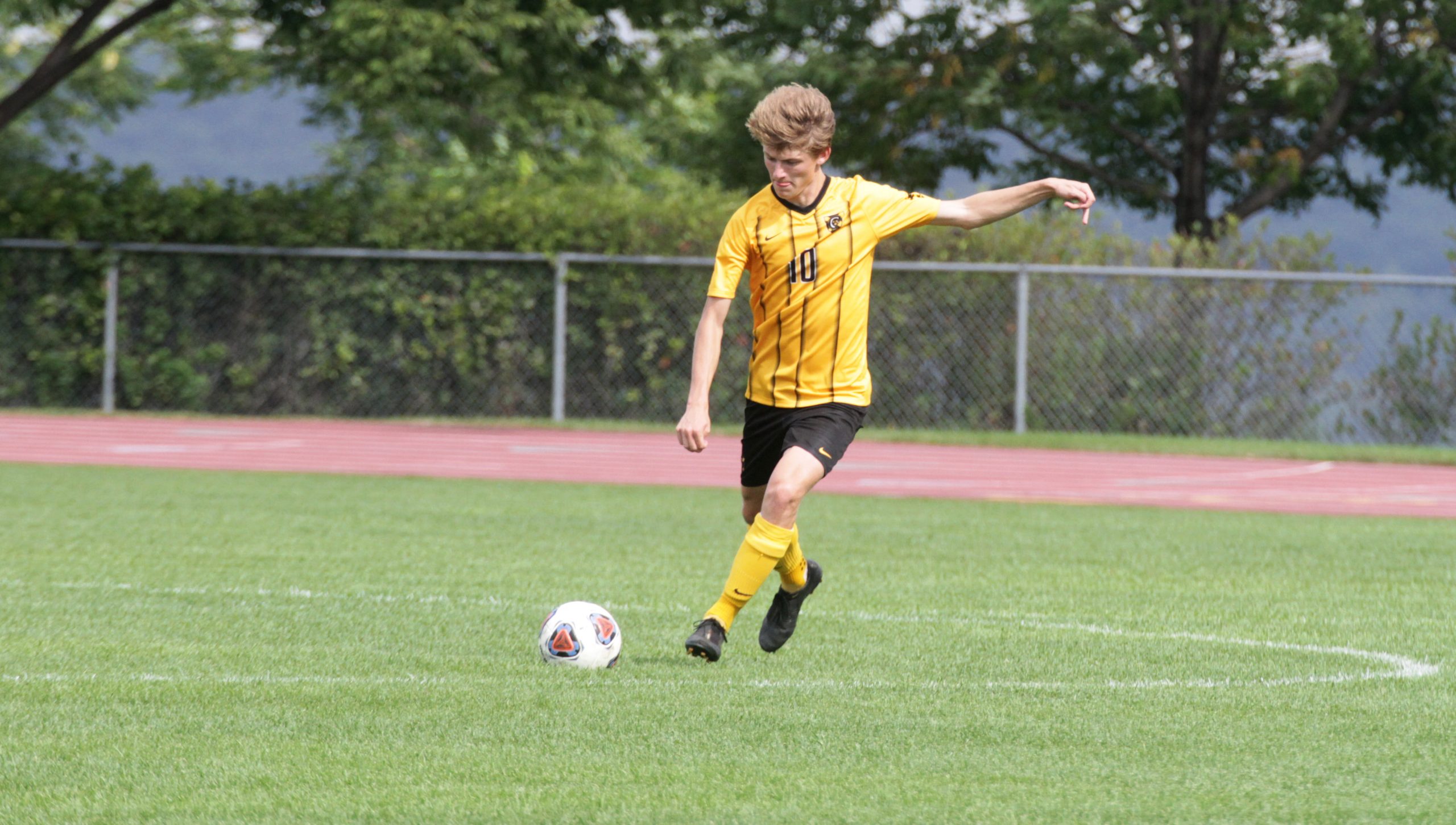 Men’s Soccer to Host UW-Superior Wednesday