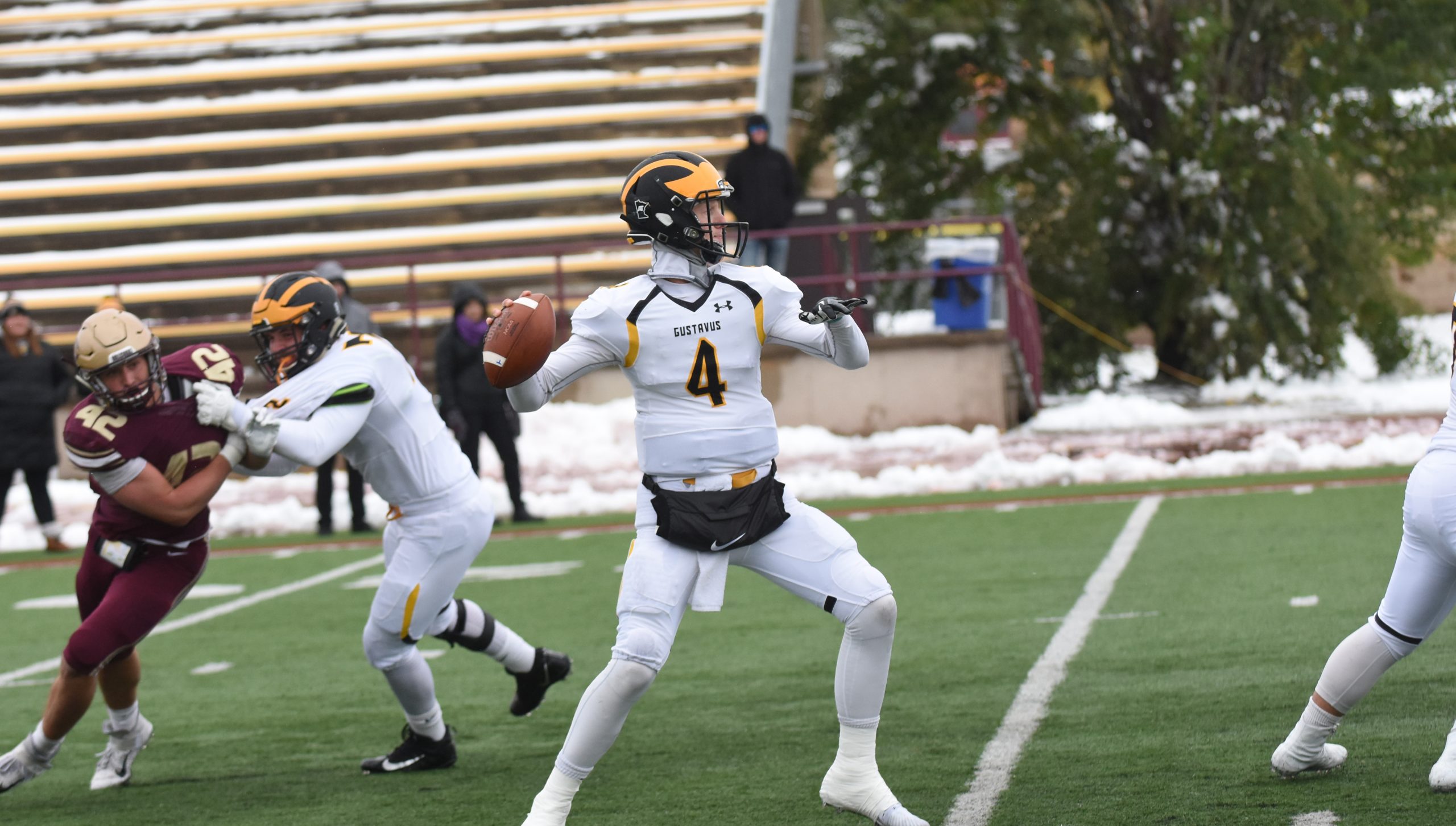 Late Game Heroics Lead to Football’s First Road Win at Concordia Since 2010