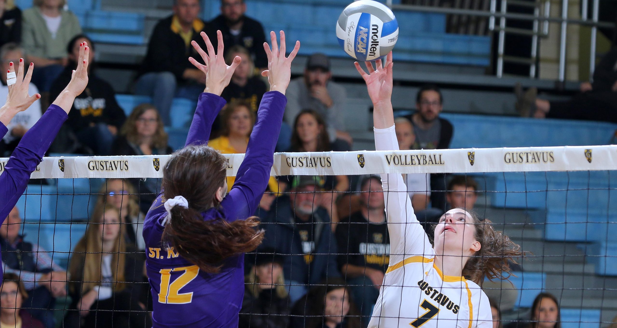 Volleyball Battles for Five-Set Win Over St. Kate’s